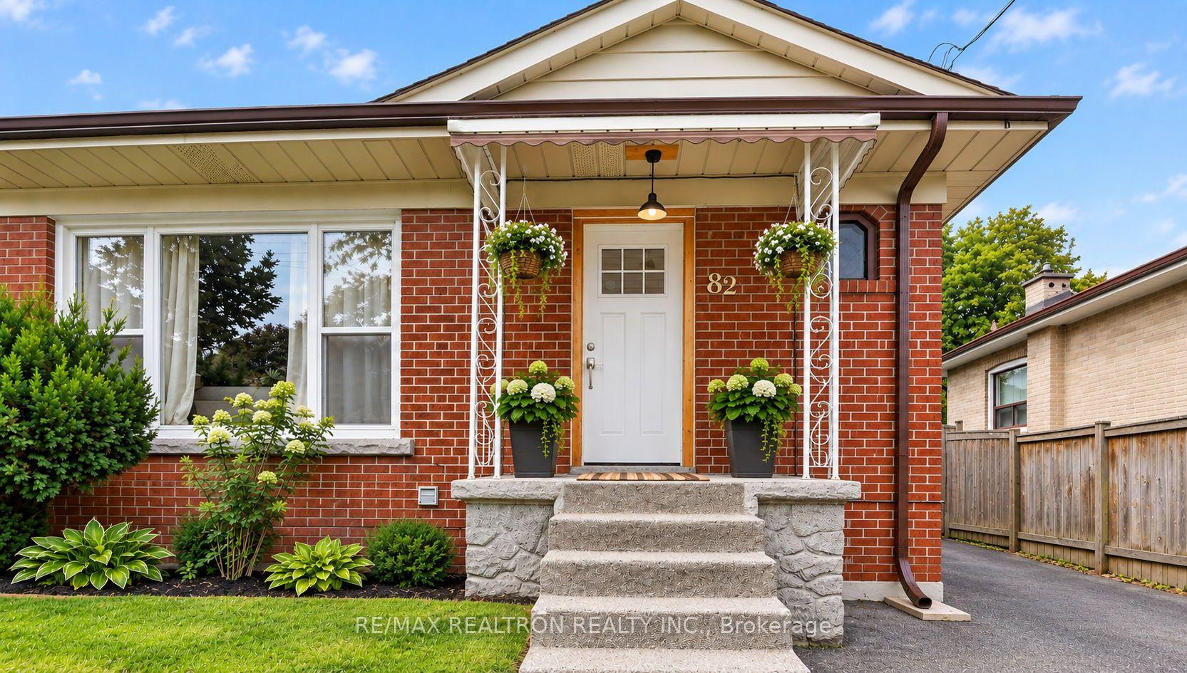 Photo 2 of 82 Ranstone Gardens, Scarborough, Ionview — HOMEH