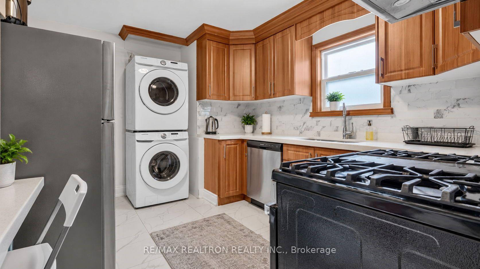 Photo 7 of 82 Ranstone Gardens, Scarborough, Ionview — HOMEH