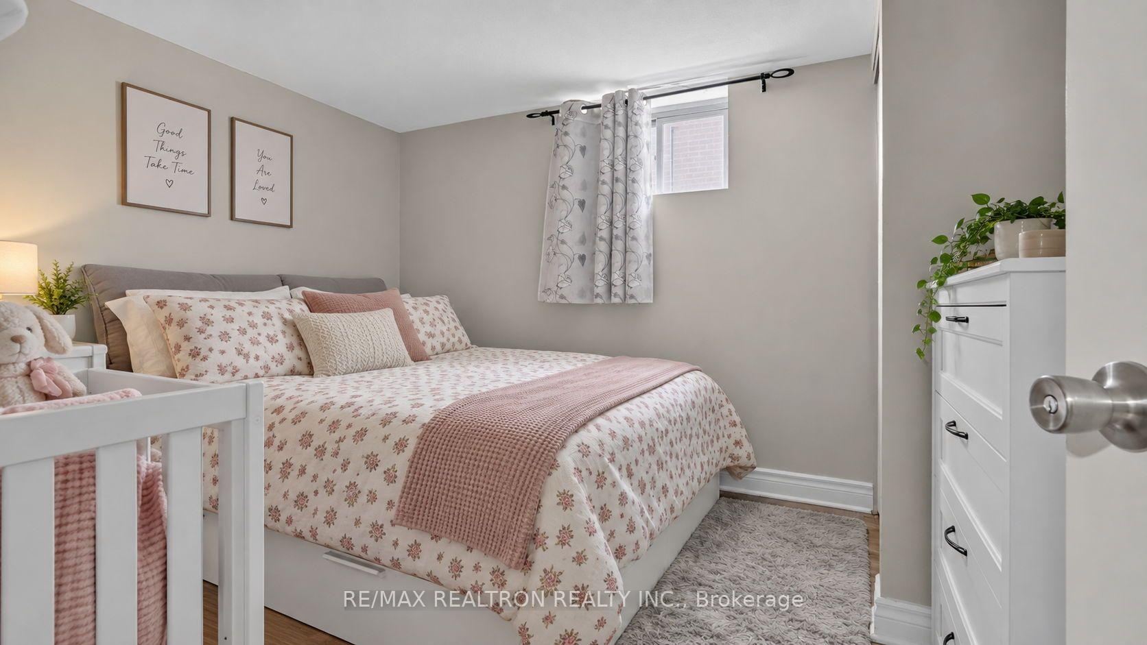 Photo 12 of 82 Ranstone Gardens, Scarborough, Ionview — HOMEH