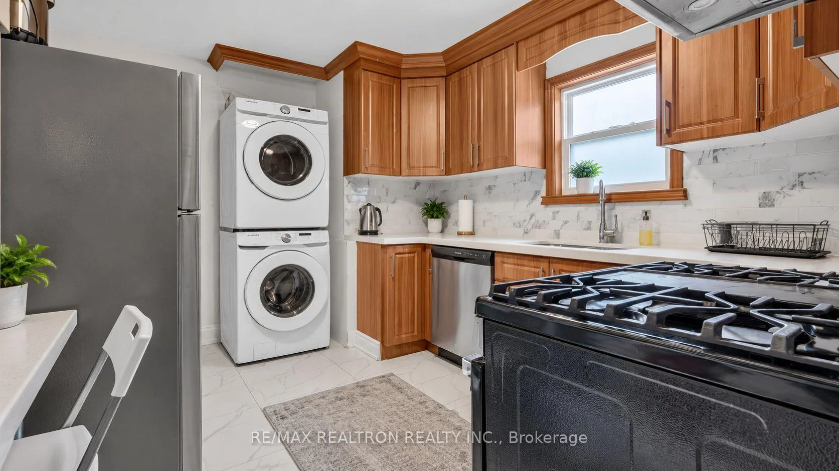 Photo 10 of 82 Ranstone Gardens, Scarborough, Ionview — HOMEH