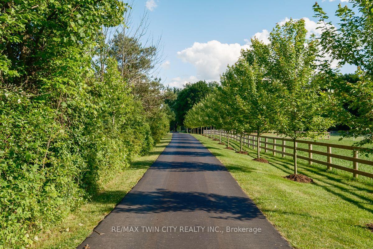 Photo 2 of 1532 6th Concession Road W, Hamilton, Rural Flamborough — HOMEH