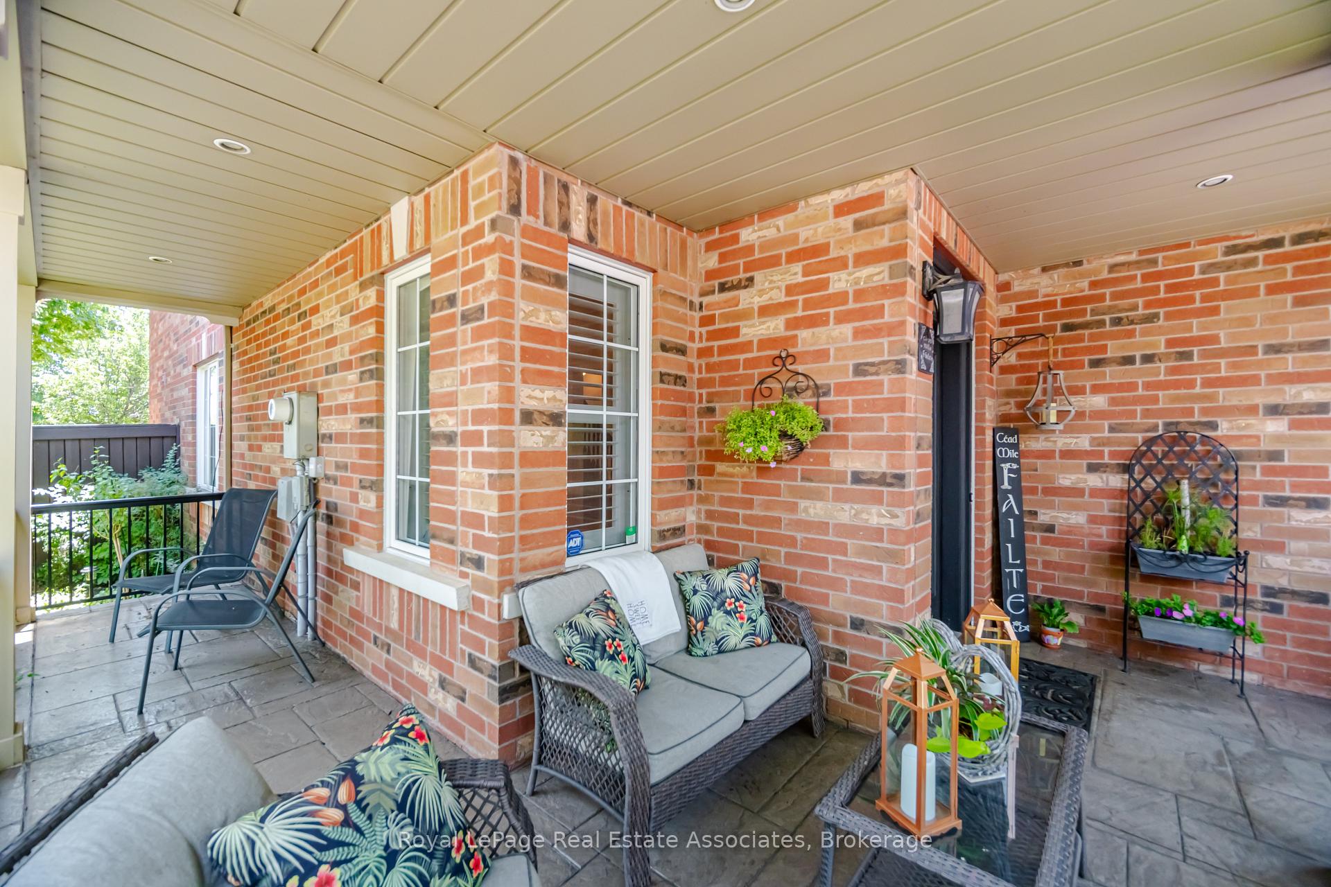 Photo 8 of 2 Olde Town Road, Brampton, Fletcher's Creek Village — HOMEH