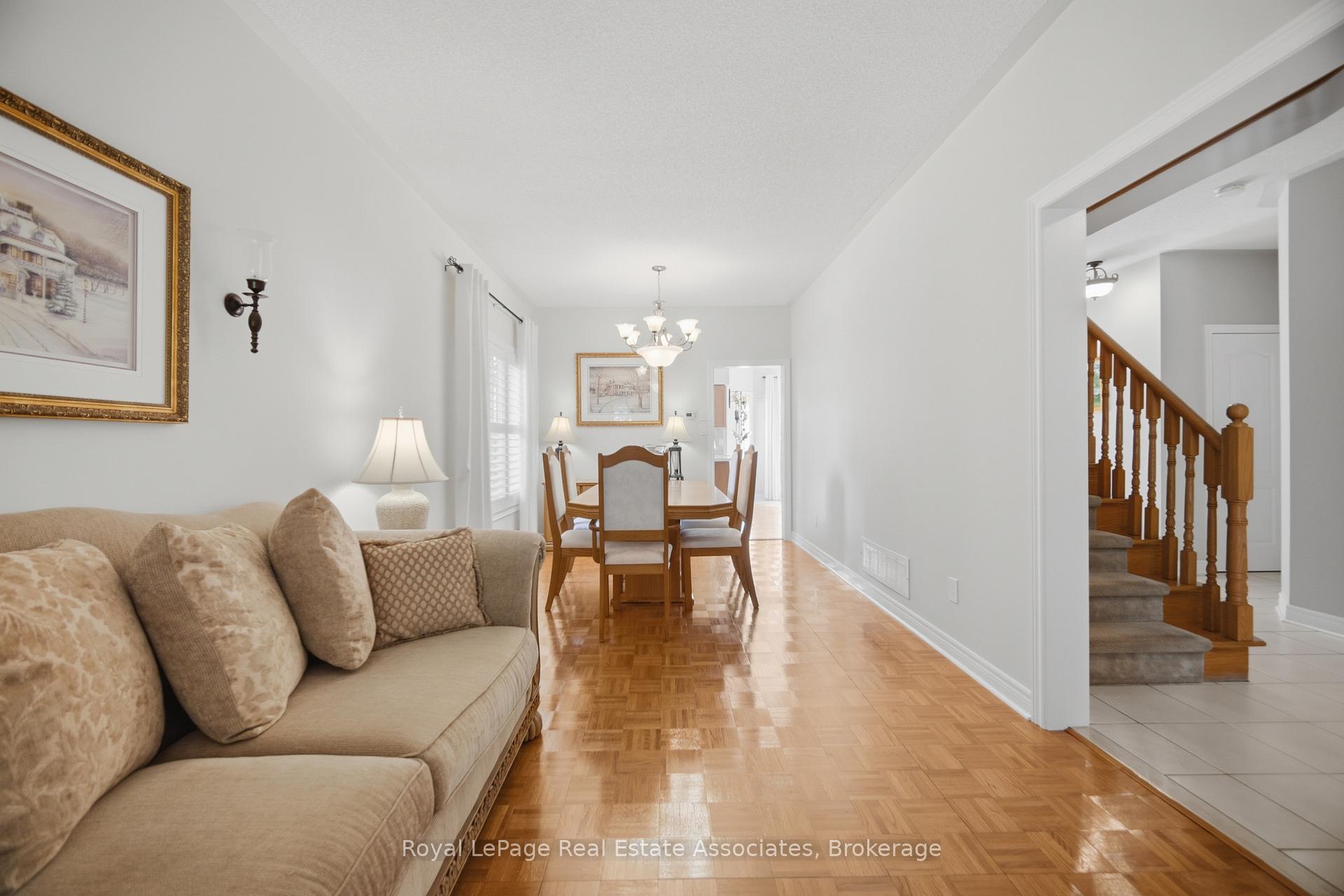 Photo 12 of 2 Olde Town Road, Brampton, Fletcher's Creek Village — HOMEH