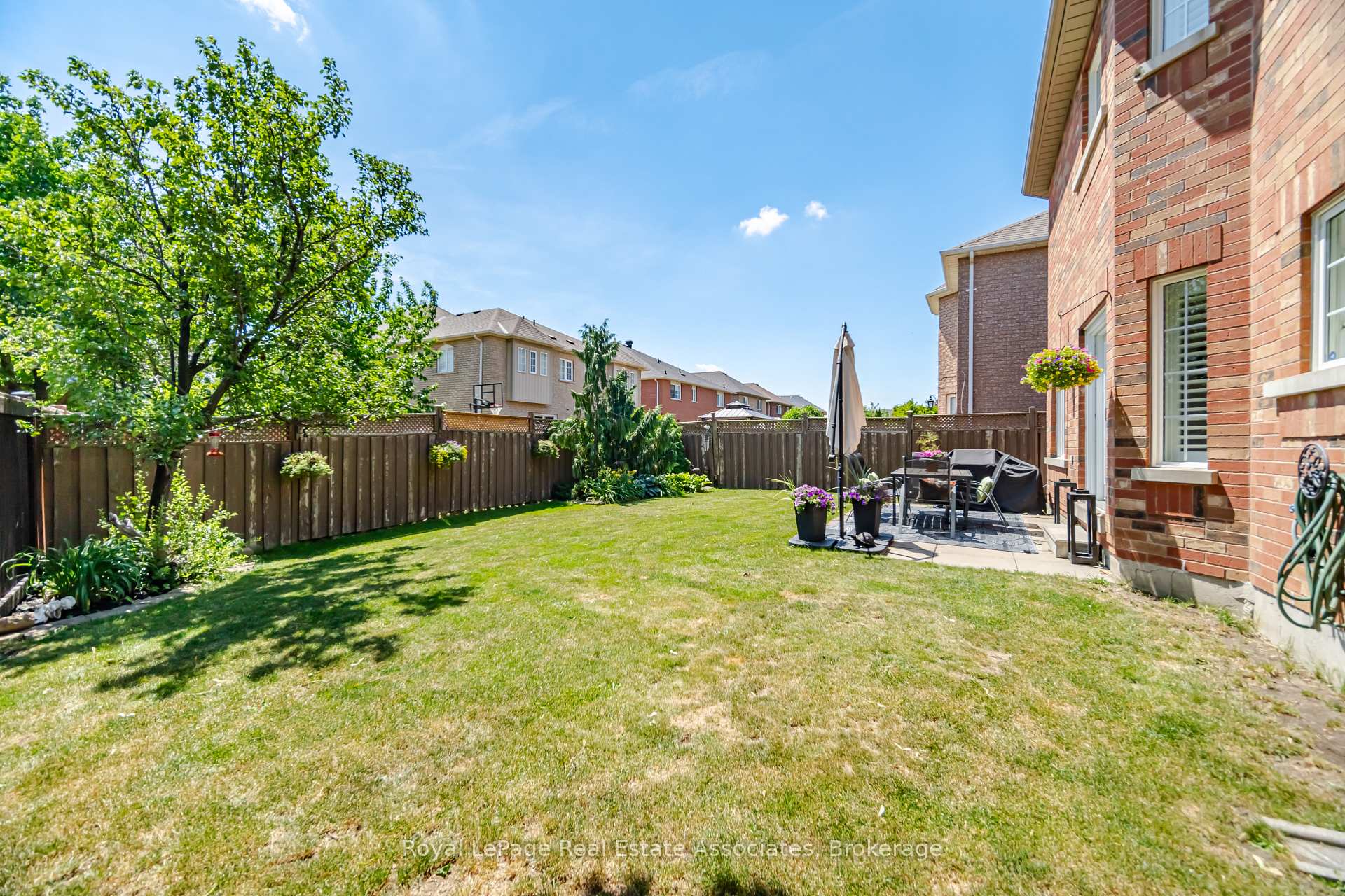 Photo 47 of 2 Olde Town Road, Brampton, Fletcher's Creek Village — HOMEH