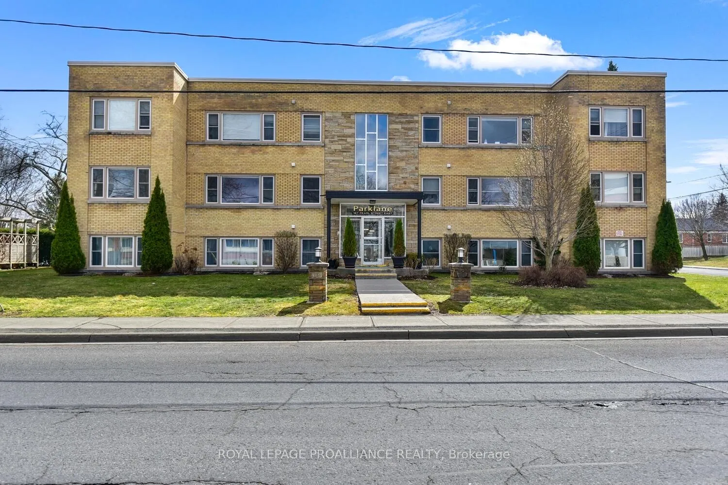 Photo of Unit 8, 167 Pearl Street E