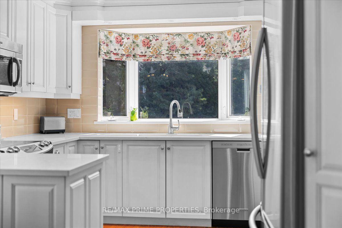 Photo 17 of 1020 Driftwood Crescent, Ottawa, Convent Glen — HOMEH