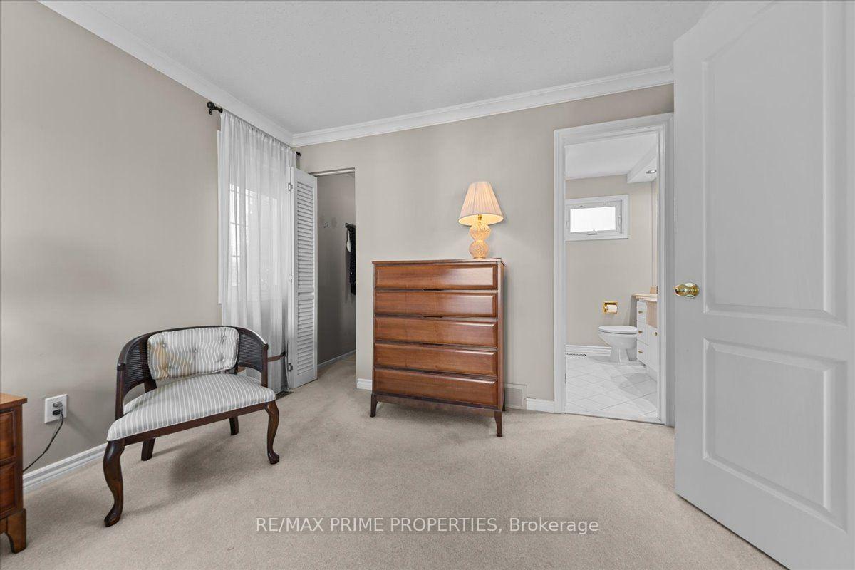 Photo 30 of 1020 Driftwood Crescent, Ottawa, Convent Glen — HOMEH