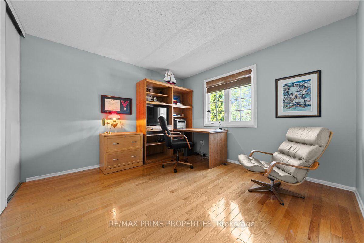 Photo 32 of 1020 Driftwood Crescent, Ottawa, Convent Glen — HOMEH