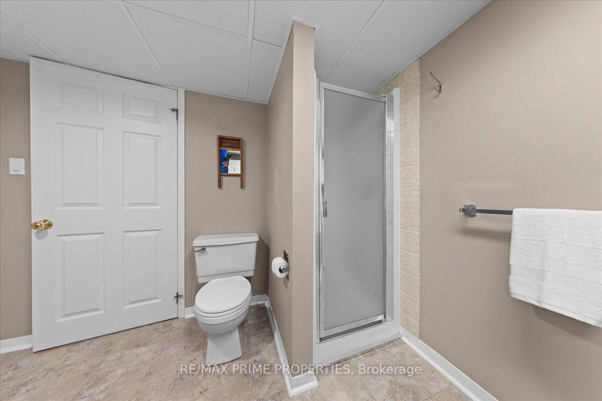Photo 40 of 1020 Driftwood Crescent, Ottawa, Convent Glen — HOMEH