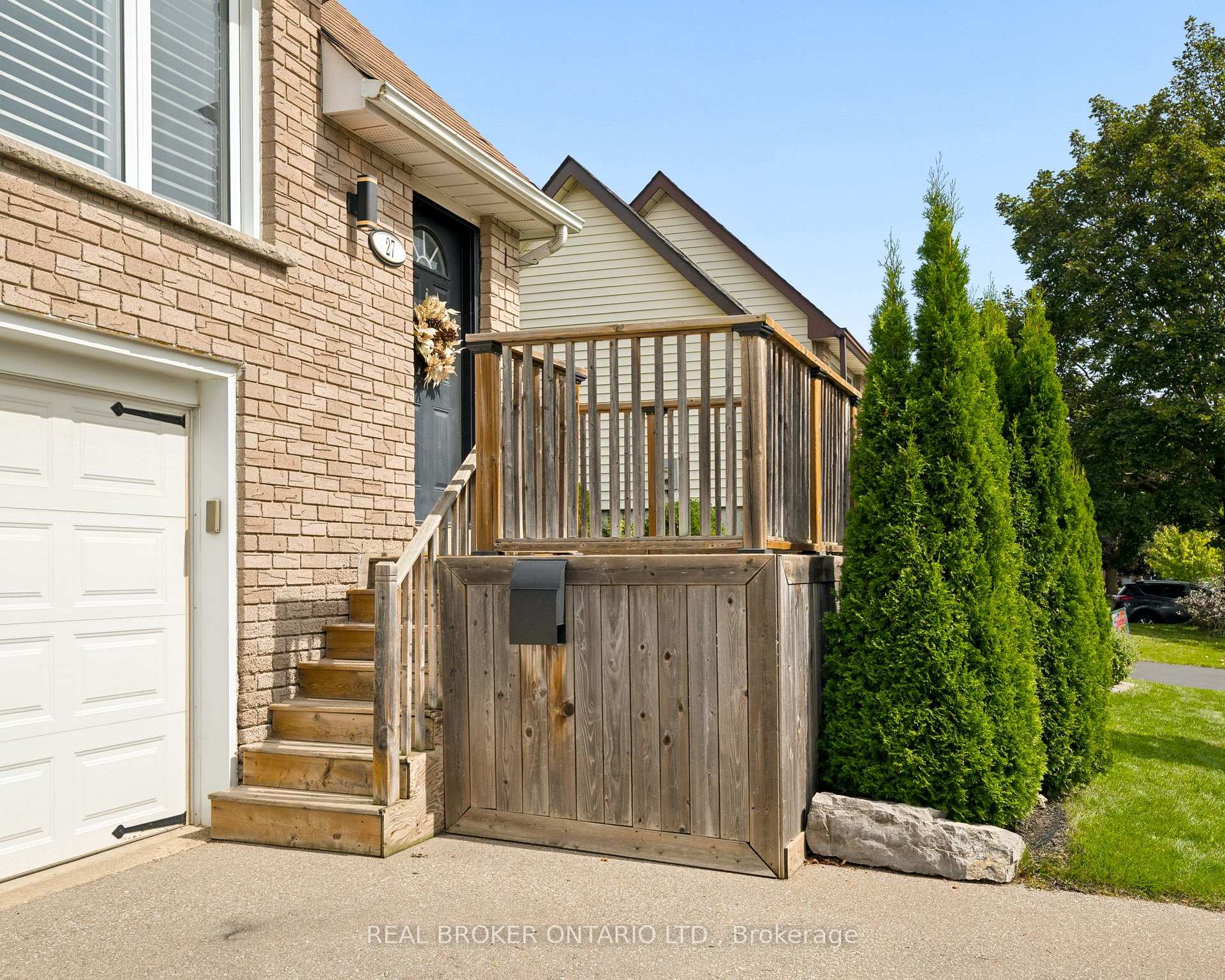 Photo 4 of 27 Nickolas Crescent, Cambridge, Silver Heights — HOMEH