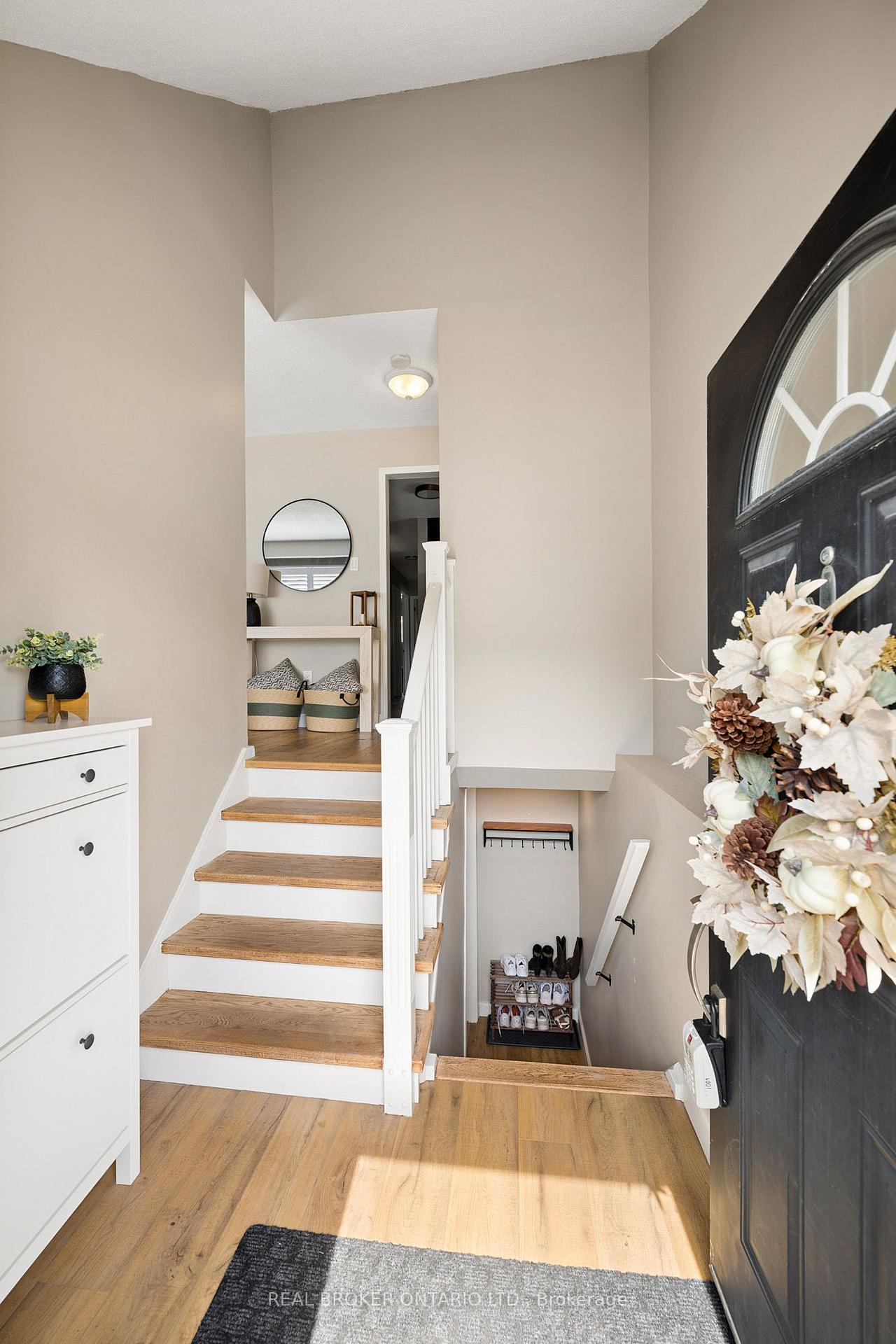 Photo 6 of 27 Nickolas Crescent, Cambridge, Silver Heights — HOMEH
