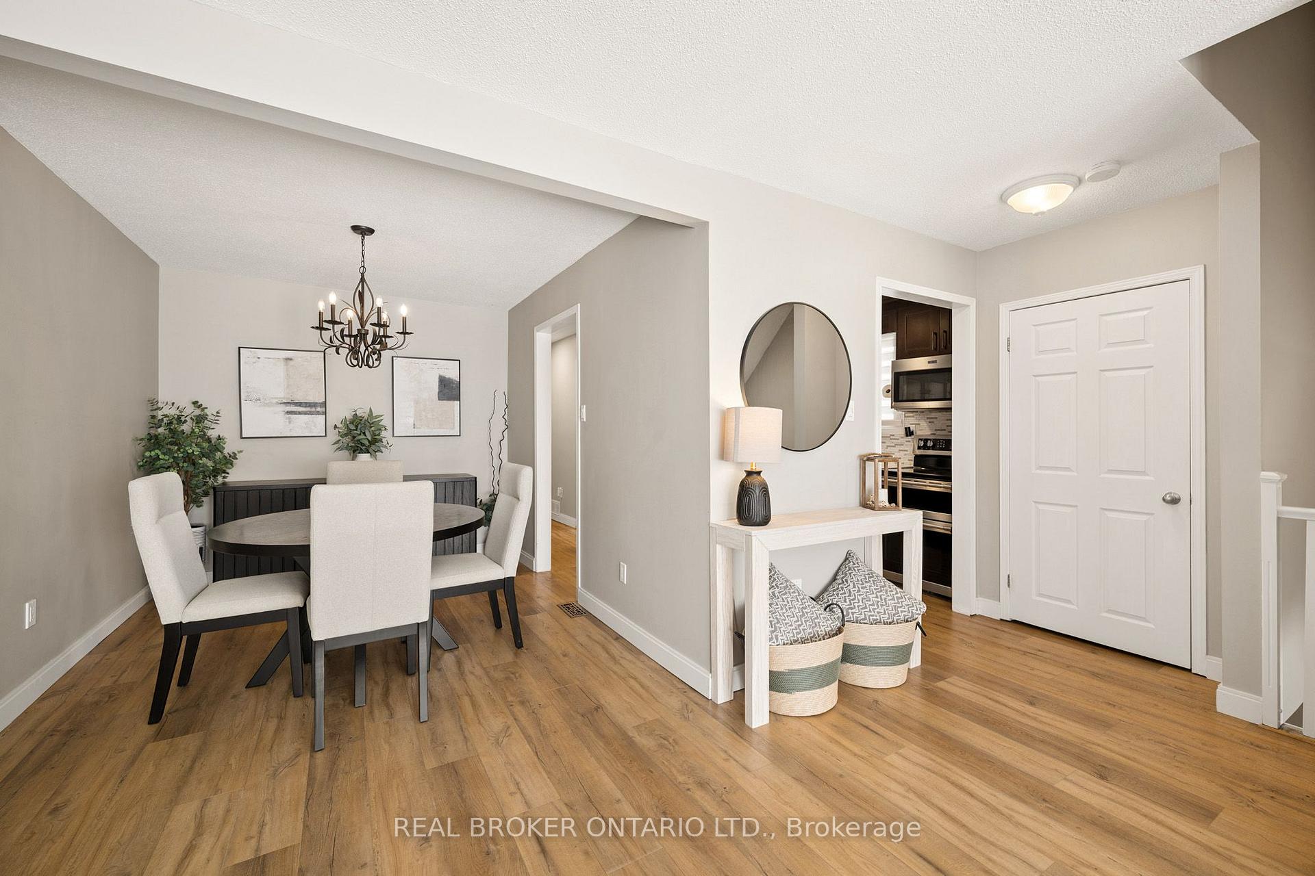 Photo 8 of 27 Nickolas Crescent, Cambridge, Silver Heights — HOMEH