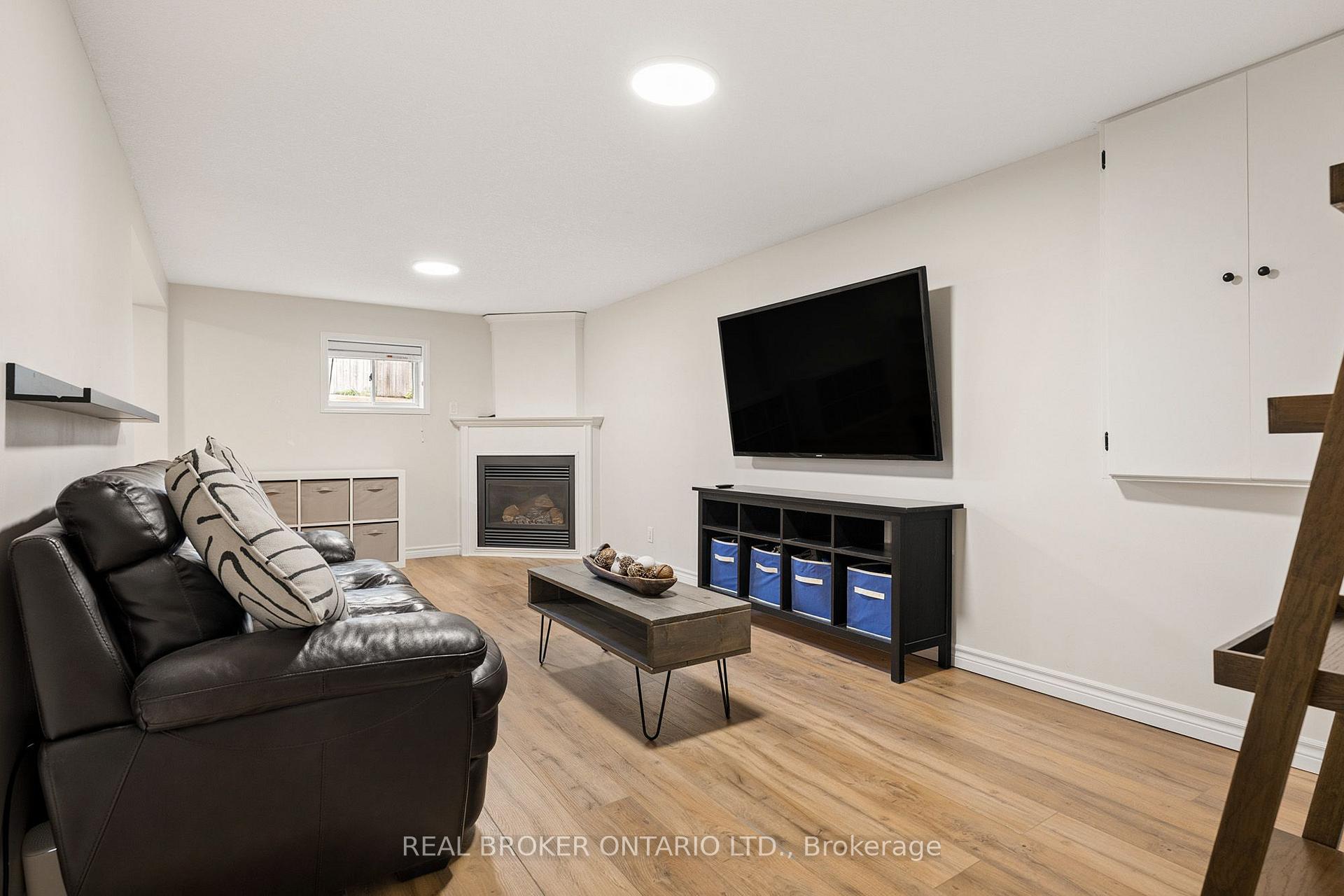 Photo 25 of 27 Nickolas Crescent, Cambridge, Silver Heights — HOMEH