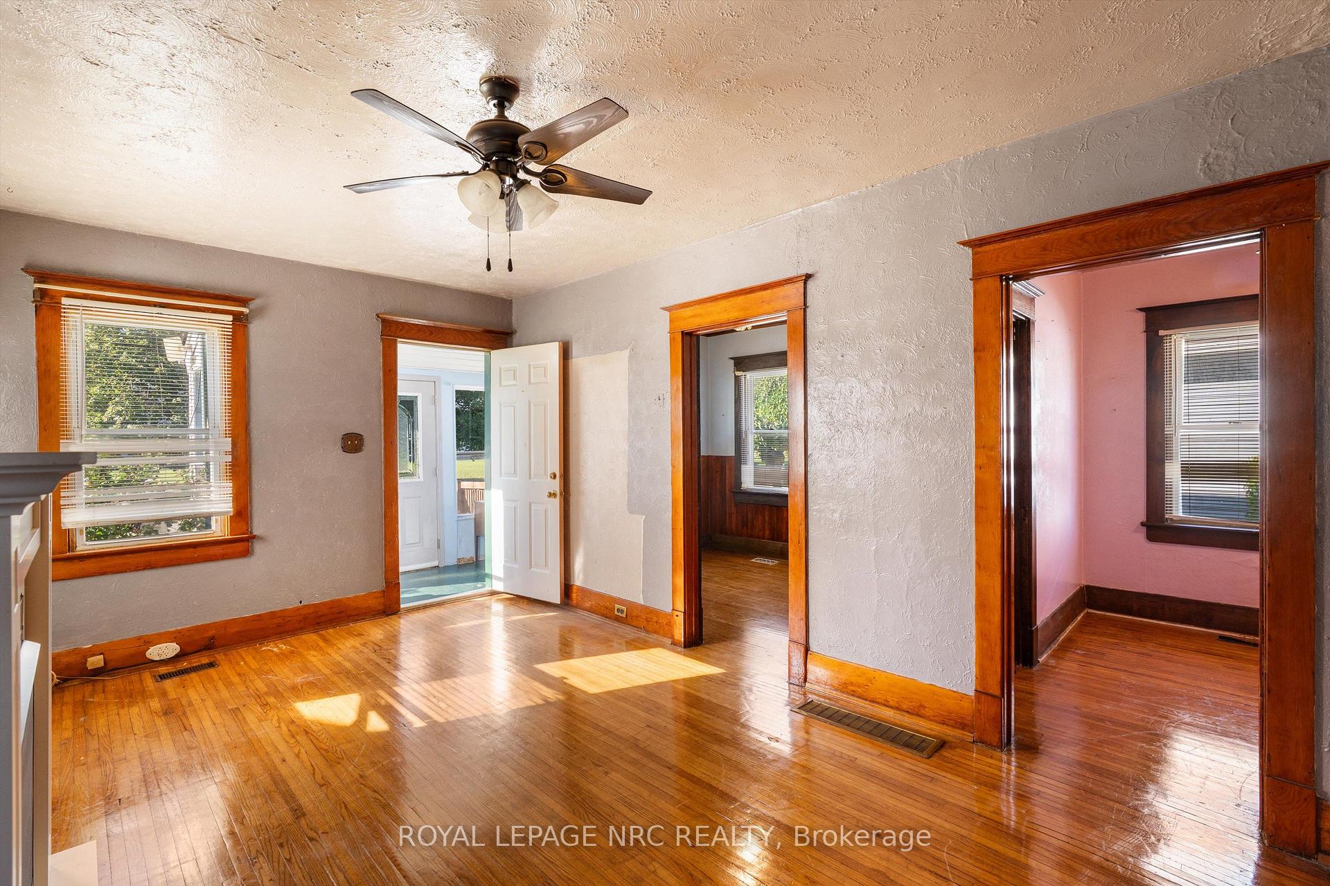 Photo 10 of 428 Phipps Street, Fort Erie, Central — HOMEH