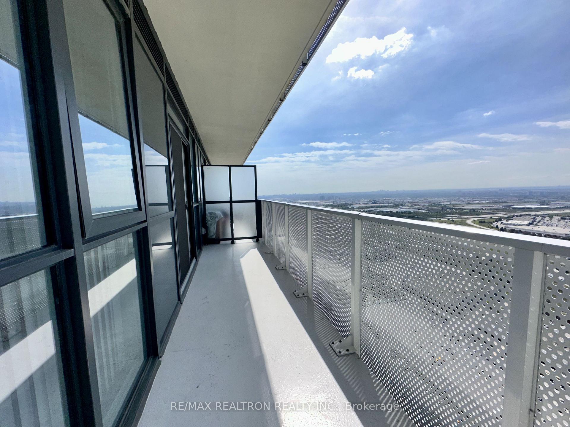Photo 10 of Unit 4808, 195 Commerce Street E, Vaughan, Vaughan Corporate Centre — HOMEH