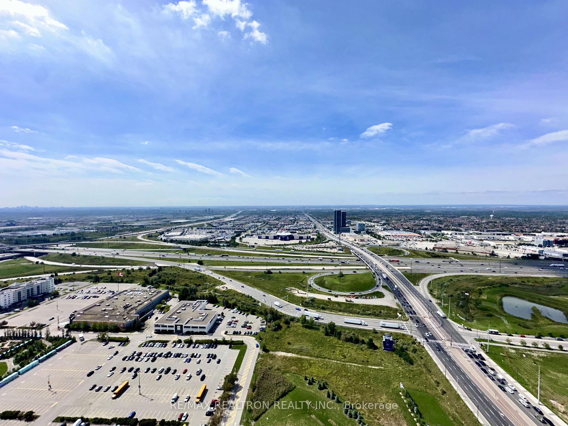 Photo 14 of Unit 4808, 195 Commerce Street E, Vaughan, Vaughan Corporate Centre — HOMEH