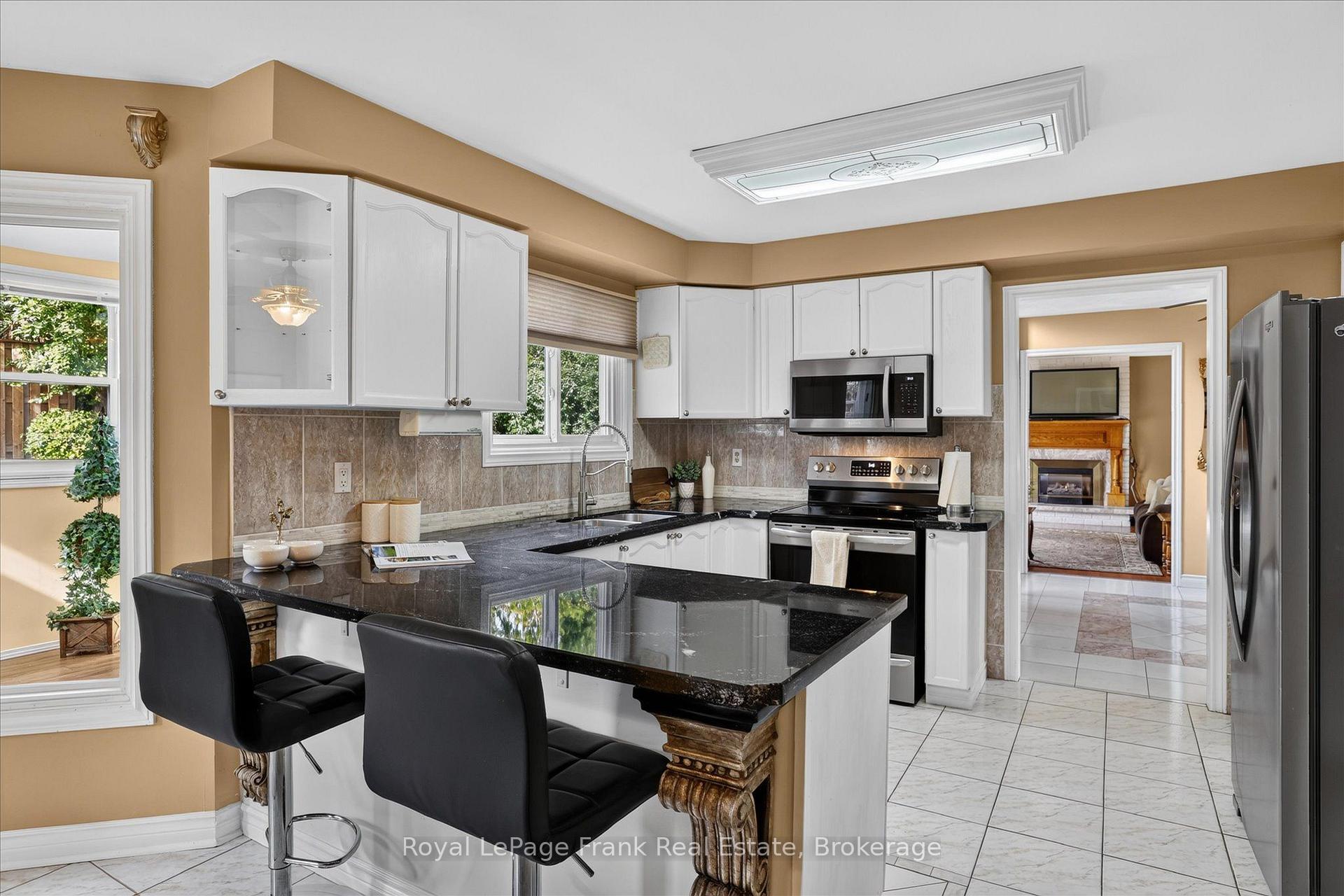 Photo 12 of 535 Fortye Drive, Peterborough, Otonabee Ward 1 — HOMEH