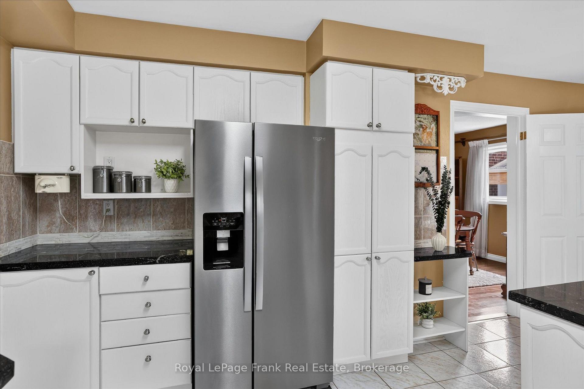 Photo 13 of 535 Fortye Drive, Peterborough, Otonabee Ward 1 — HOMEH