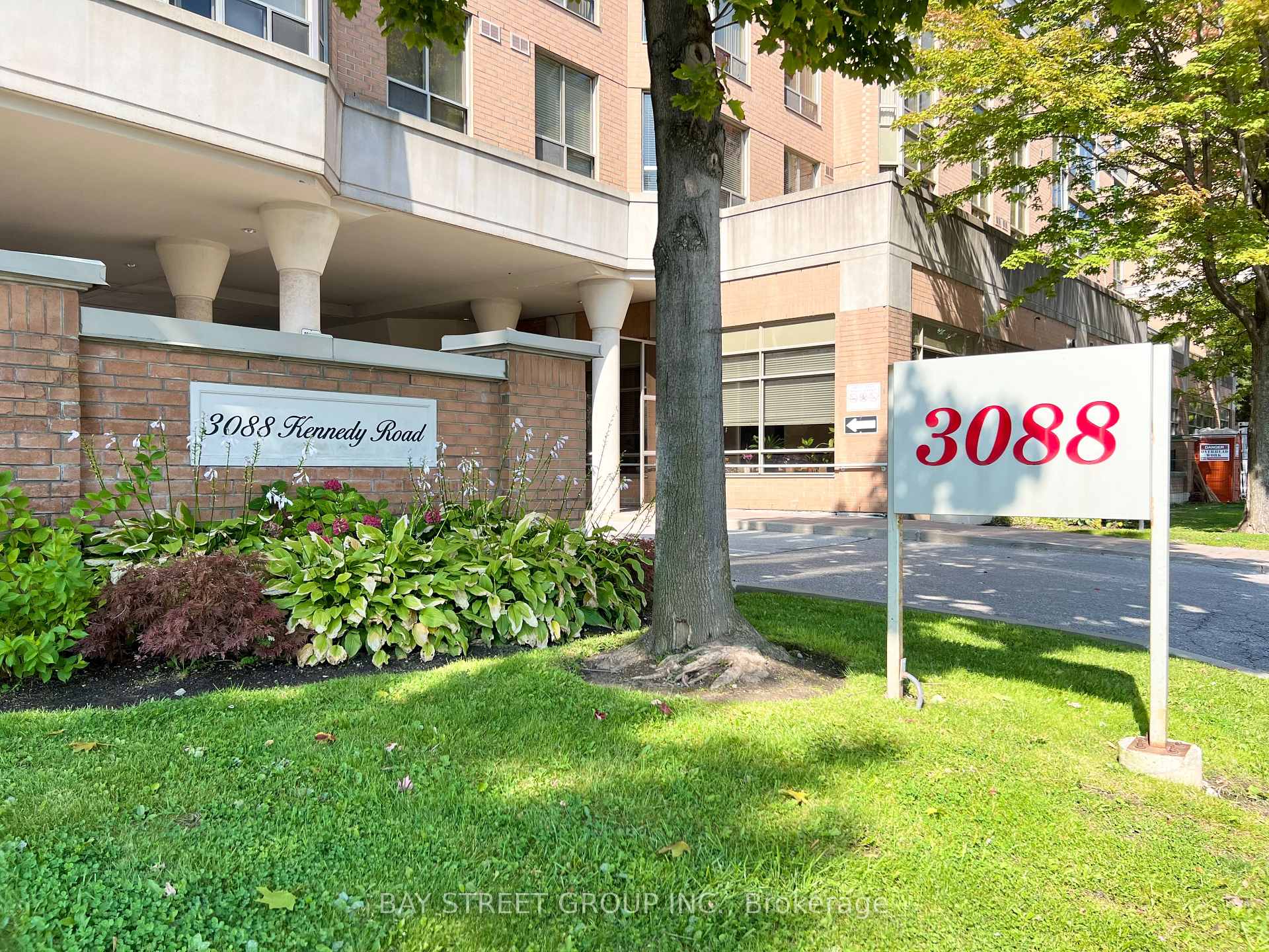 Photo 2 of Unit 1102, 3088 Kennedy Road, Scarborough, Steeles — HOMEH