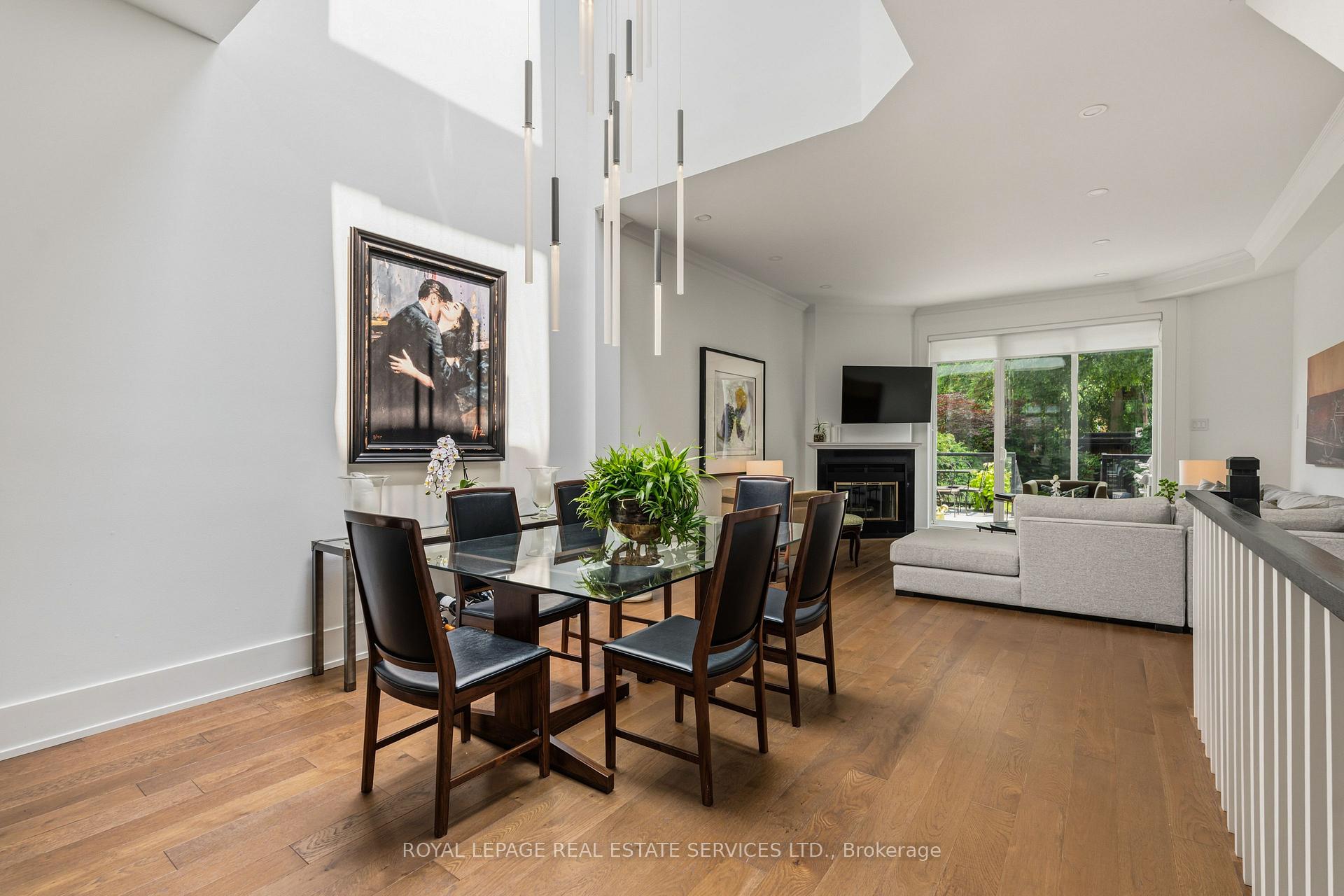 Photo 5 of 7 Bowman Street, Toronto, Cabbagetown-South St. James Town — HOMEH