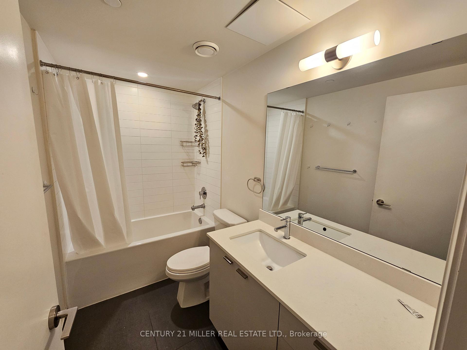 Photo 13 of Unit 429, 576 Front Street, Toronto, Waterfront Communities — HOMEH
