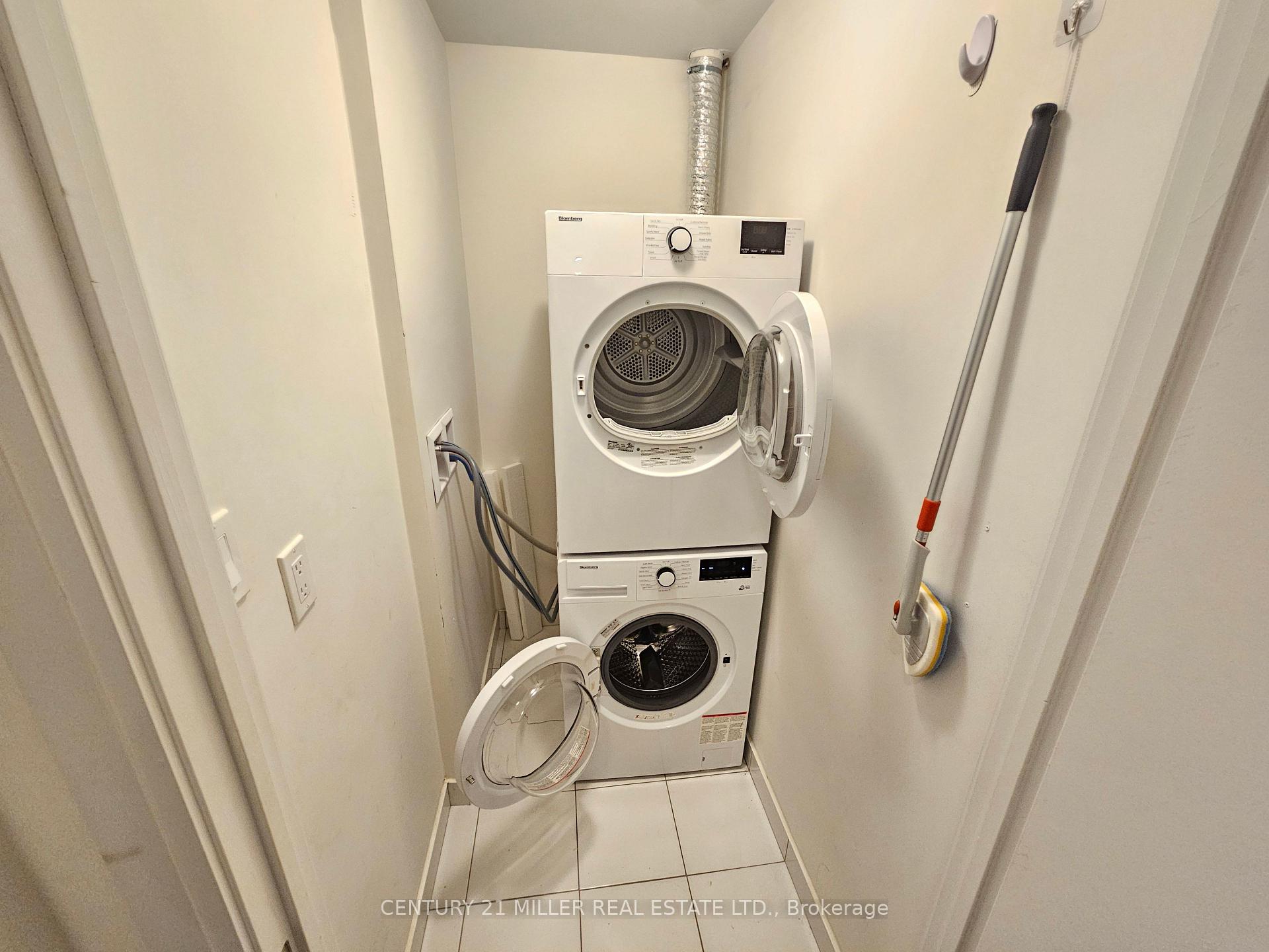 Photo 15 of Unit 429, 576 Front Street, Toronto, Waterfront Communities — HOMEH