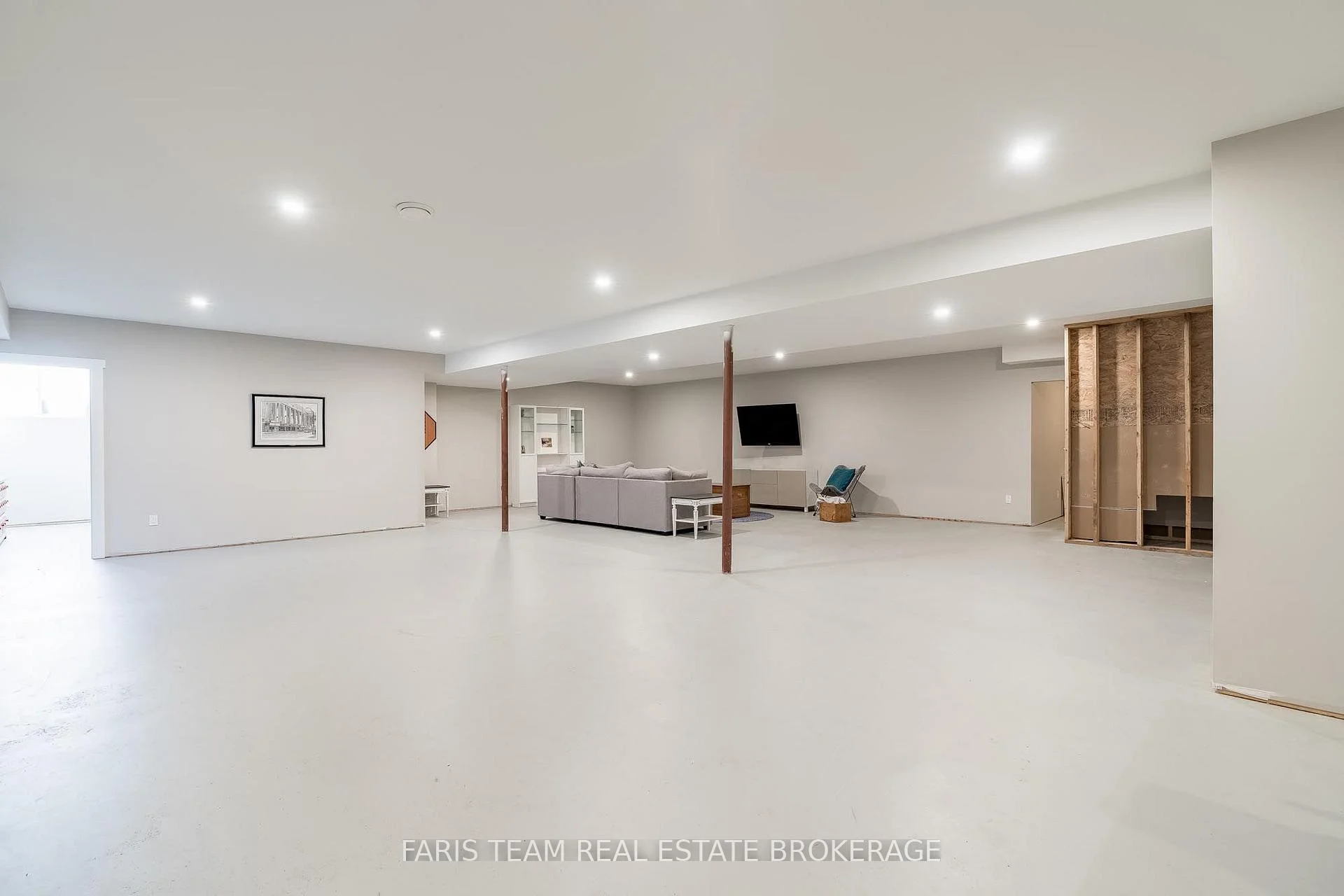 Photo 96 of 1555 Baseline Road S, Tiny, Rural Tiny — HOMEH