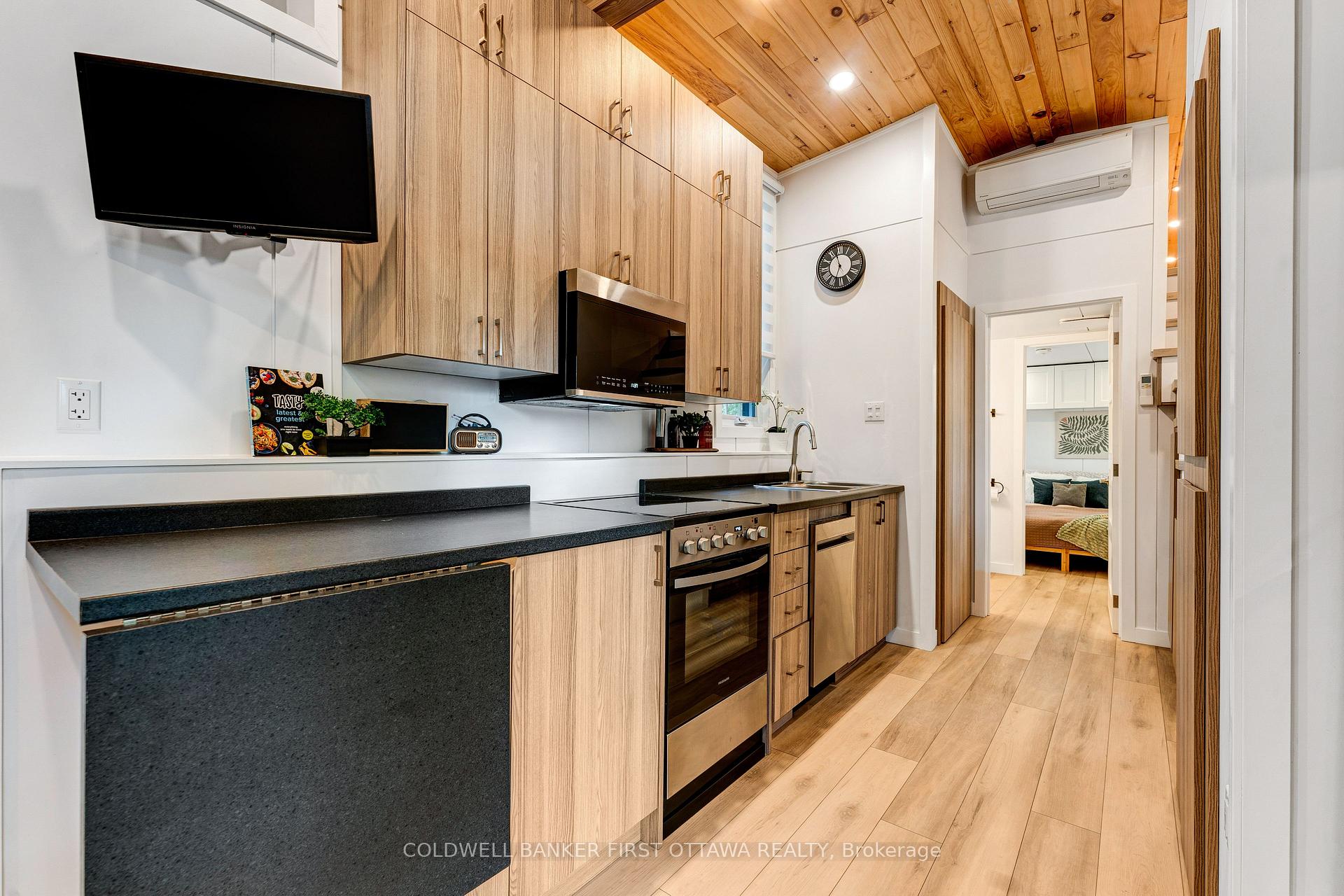 Photo 31 of 194 Tay Ridge Drive, Tay Valley, Bathurst/Burgess & Sherbrooke (Bathurst) Twp — HOMEH