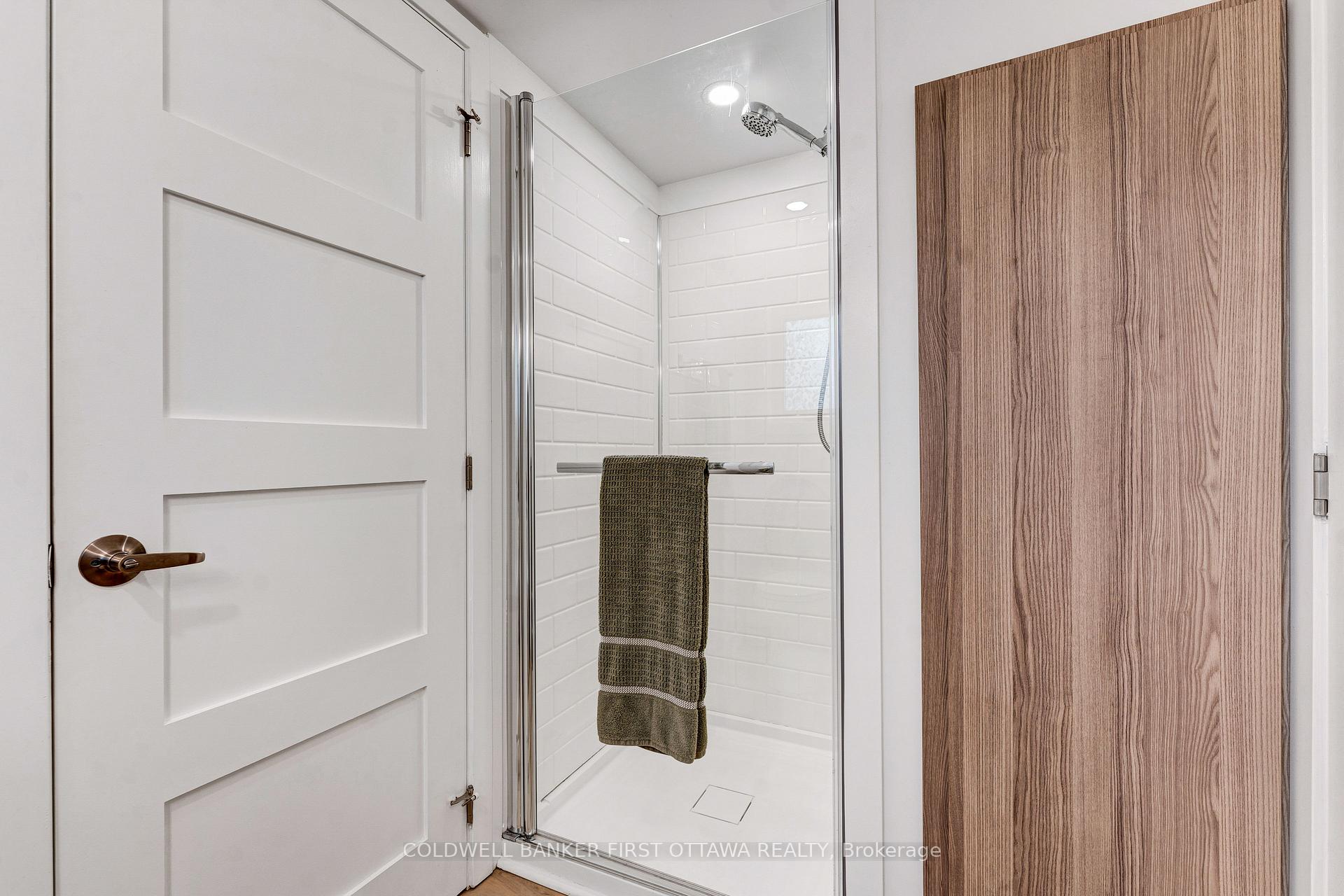 Photo 37 of 194 Tay Ridge Drive, Tay Valley, Bathurst/Burgess & Sherbrooke (Bathurst) Twp — HOMEH