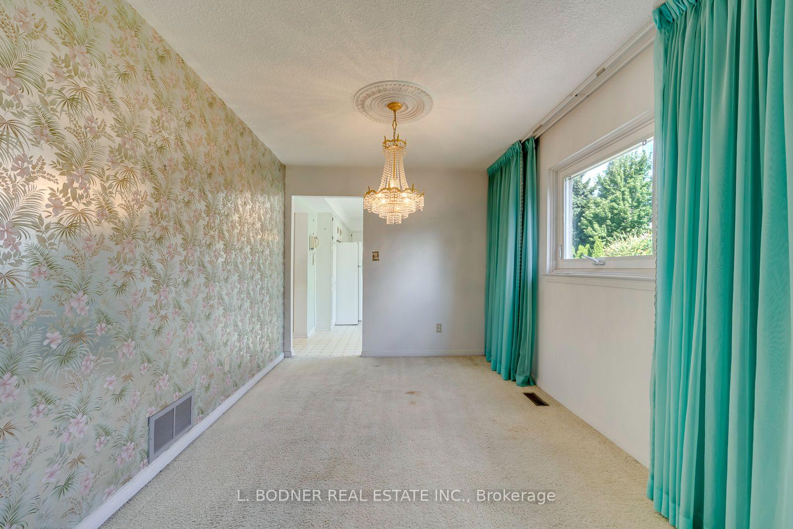 Photo 7 of 4141 Garrowhill Trail, Mississauga, Rathwood — HOMEH