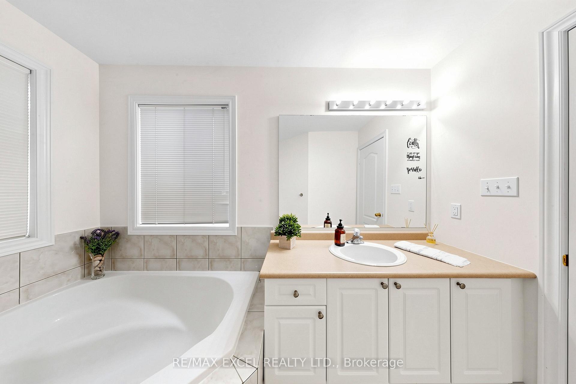 Photo 29 of 8 Hammersly Boulevard, Markham, Wismer — HOMEH