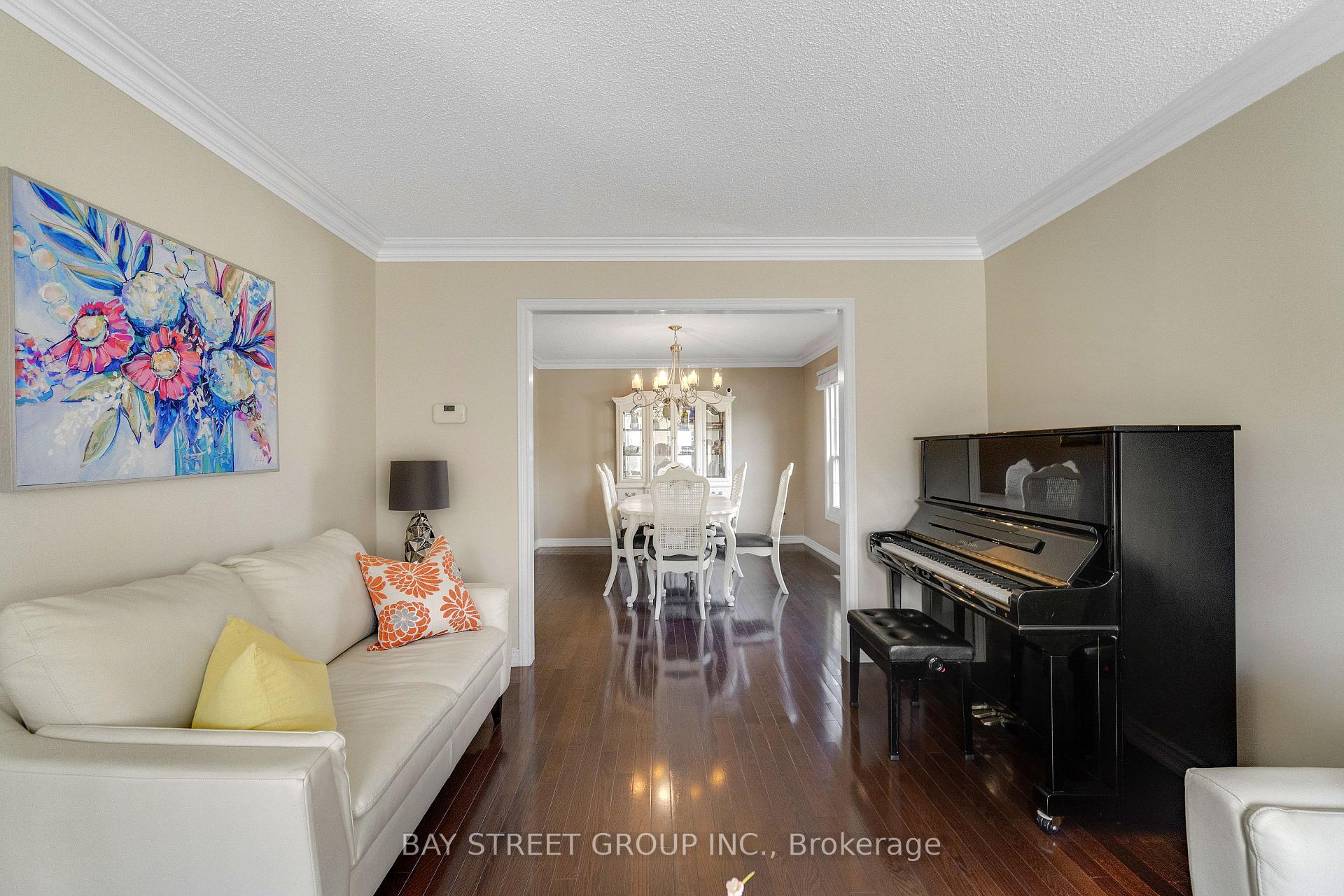 Photo 13 of 1305 Monks Passage, Oakville, Glen Abbey — HOMEH