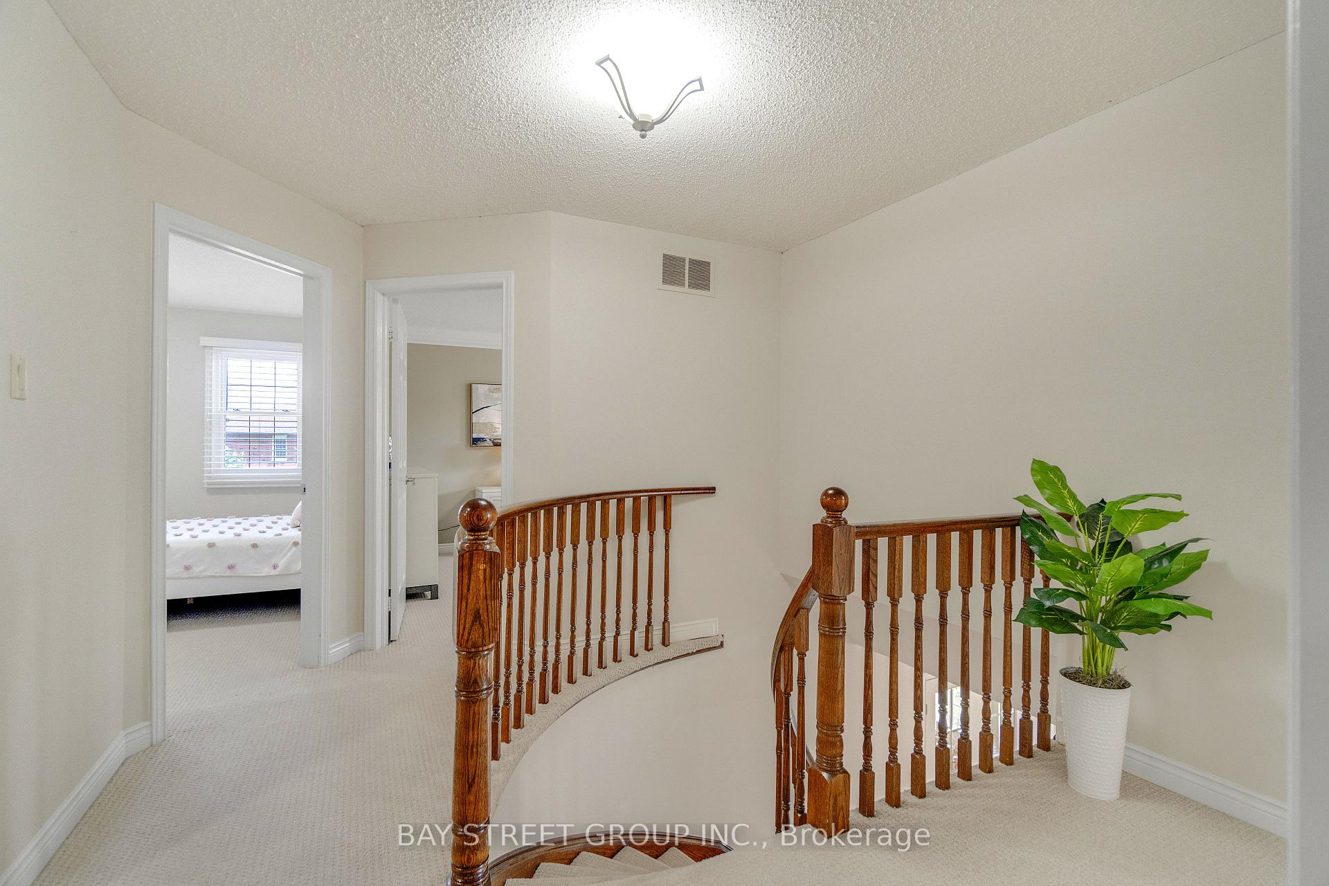 Photo 28 of 1305 Monks Passage, Oakville, Glen Abbey — HOMEH