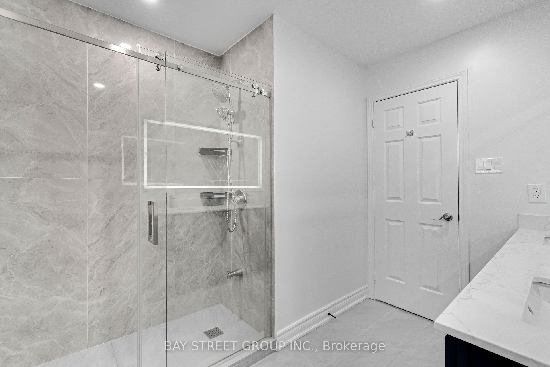 Photo 37 of 1305 Monks Passage, Oakville, Glen Abbey — HOMEH