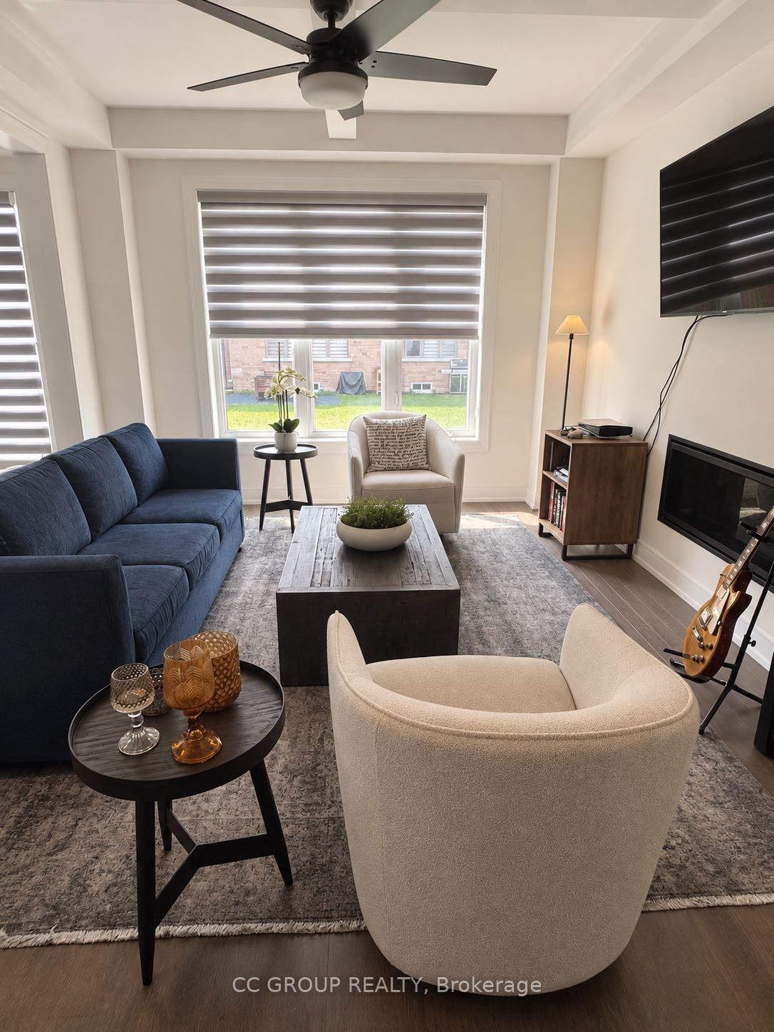Photo 3 of 28 Whippletree Drive, East Gwillimbury, Holland Landing — HOMEH