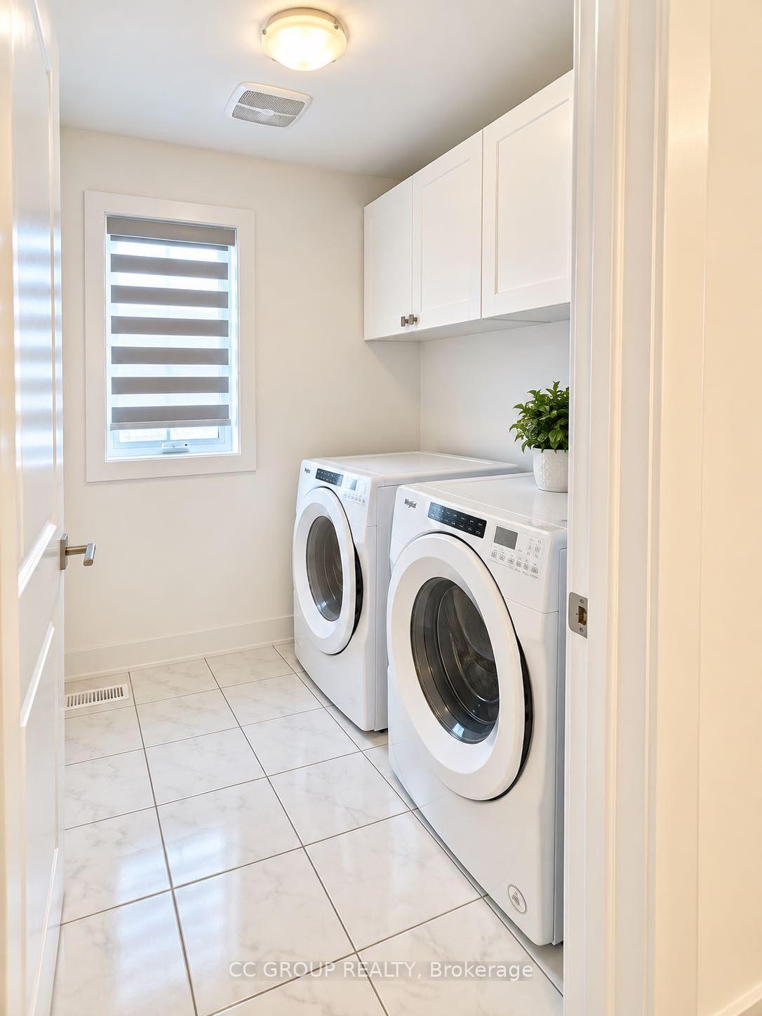 Photo 10 of 28 Whippletree Drive, East Gwillimbury, Holland Landing — HOMEH
