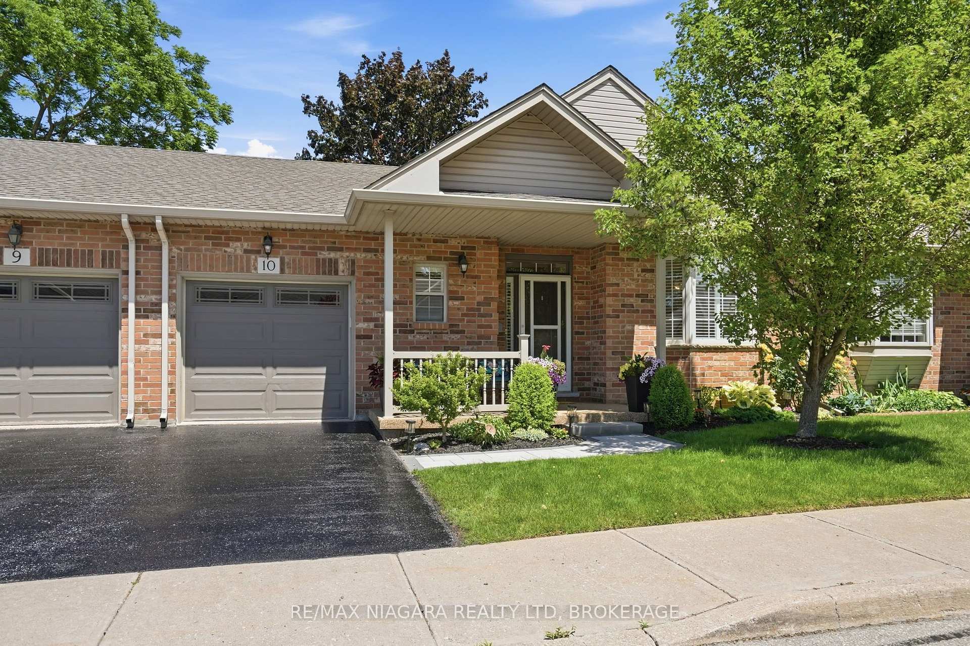 Photo 2 of Unit 10, 99 Linwell Road, St. Catharines, Lakeport — HOMEH