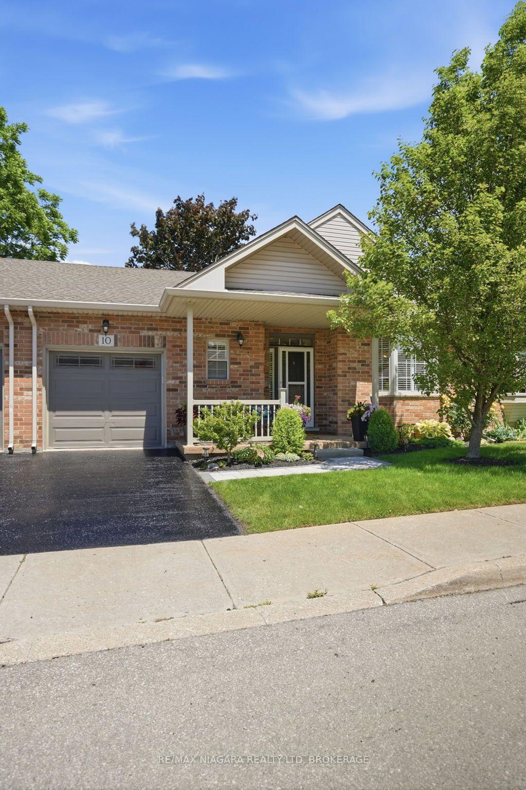 Photo 3 of Unit 10, 99 Linwell Road, St. Catharines, Lakeport — HOMEH