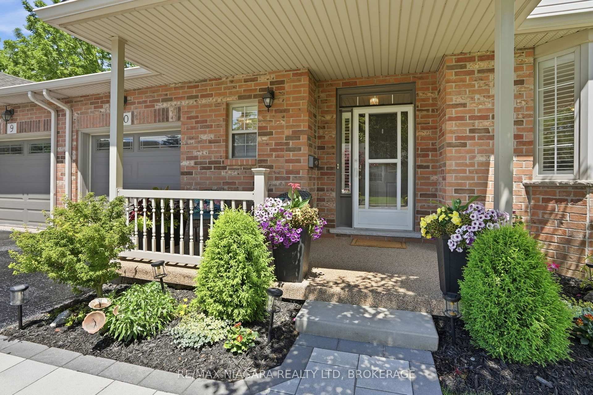 Photo 4 of Unit 10, 99 Linwell Road, St. Catharines, Lakeport — HOMEH
