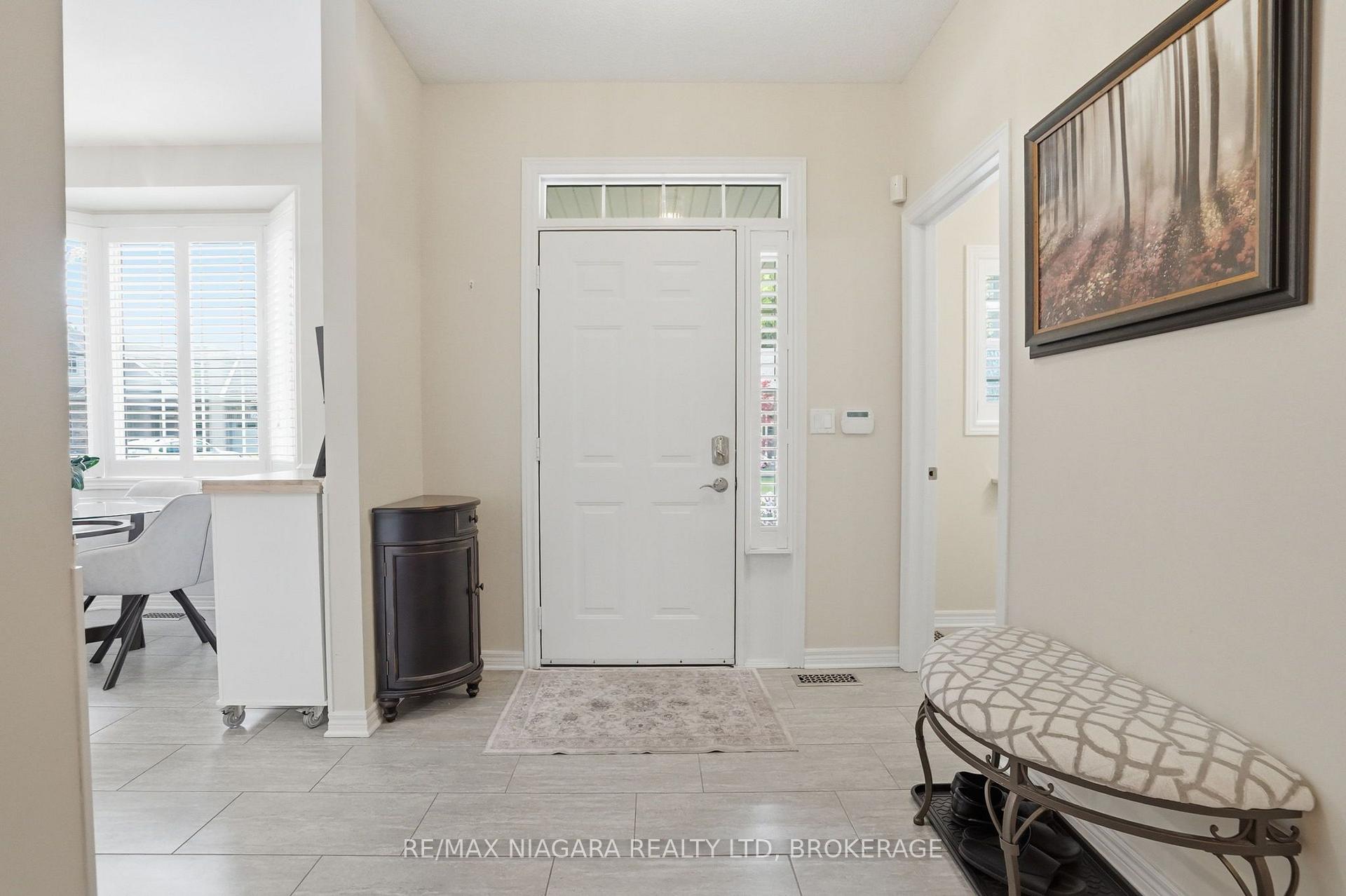 Photo 5 of Unit 10, 99 Linwell Road, St. Catharines, Lakeport — HOMEH