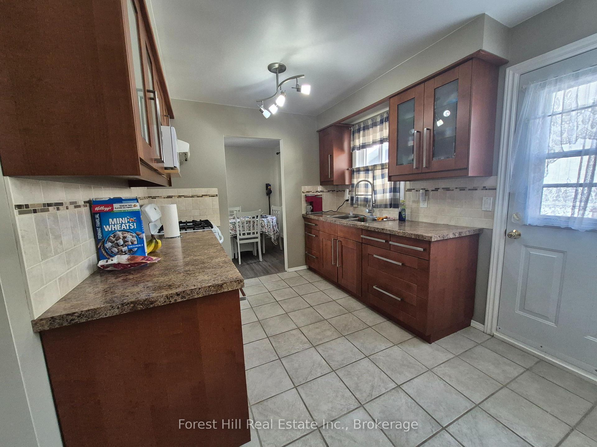 Photo 6 of 679 Simcoe Avenue W, Tay, Port McNicoll — HOMEH