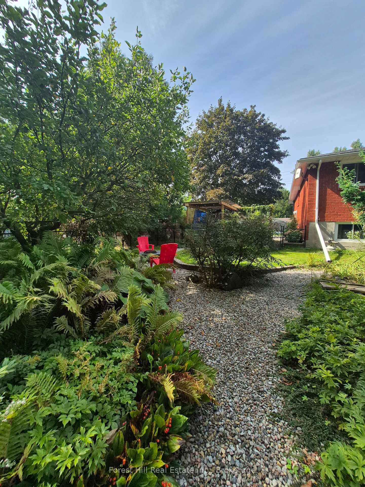 Photo 23 of 679 Simcoe Avenue W, Tay, Port McNicoll — HOMEH