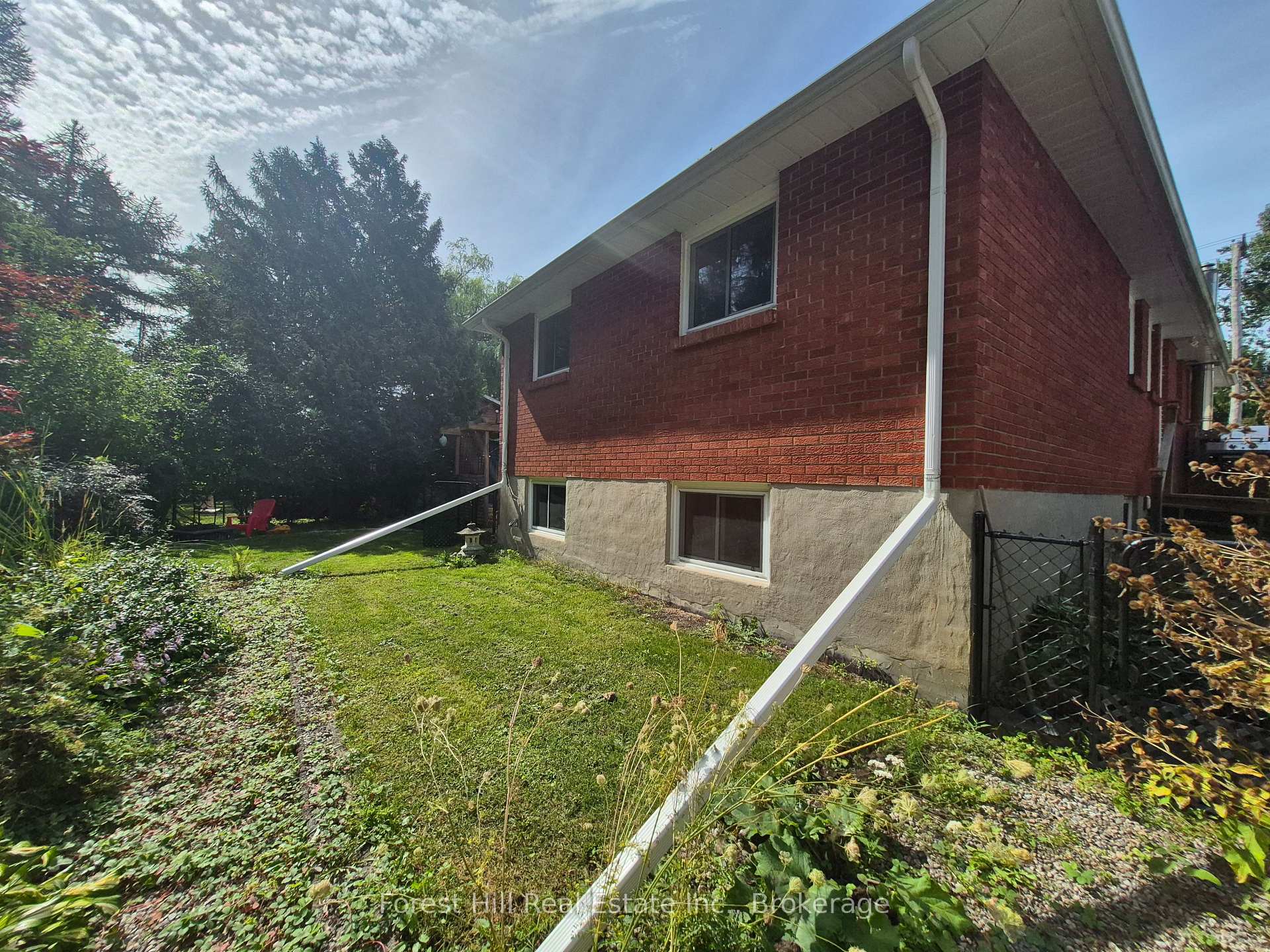 Photo 25 of 679 Simcoe Avenue W, Tay, Port McNicoll — HOMEH