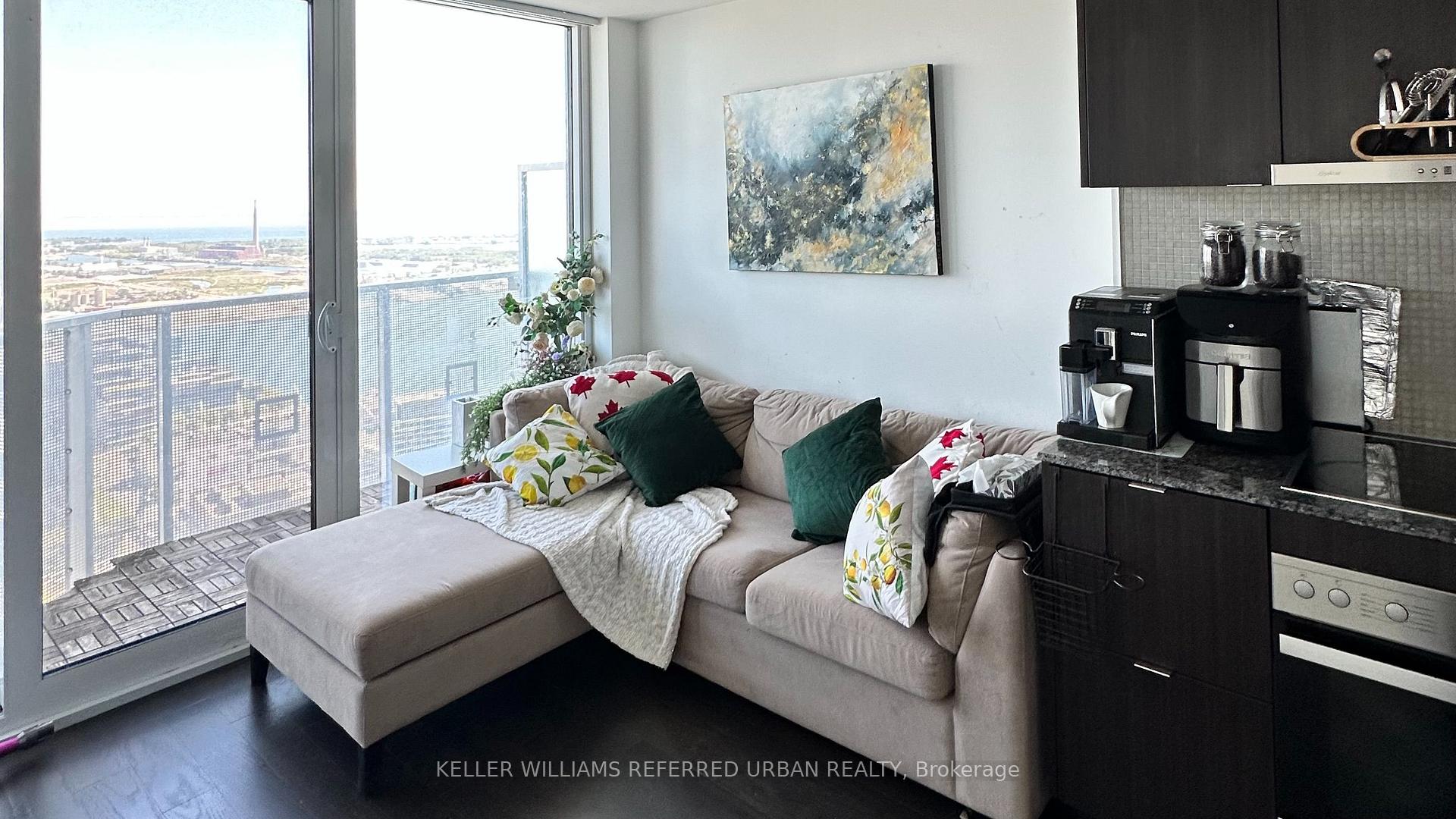 Photo 5 of Unit 7105, 88 Harbour Street, Toronto, Waterfront Communities — HOMEH