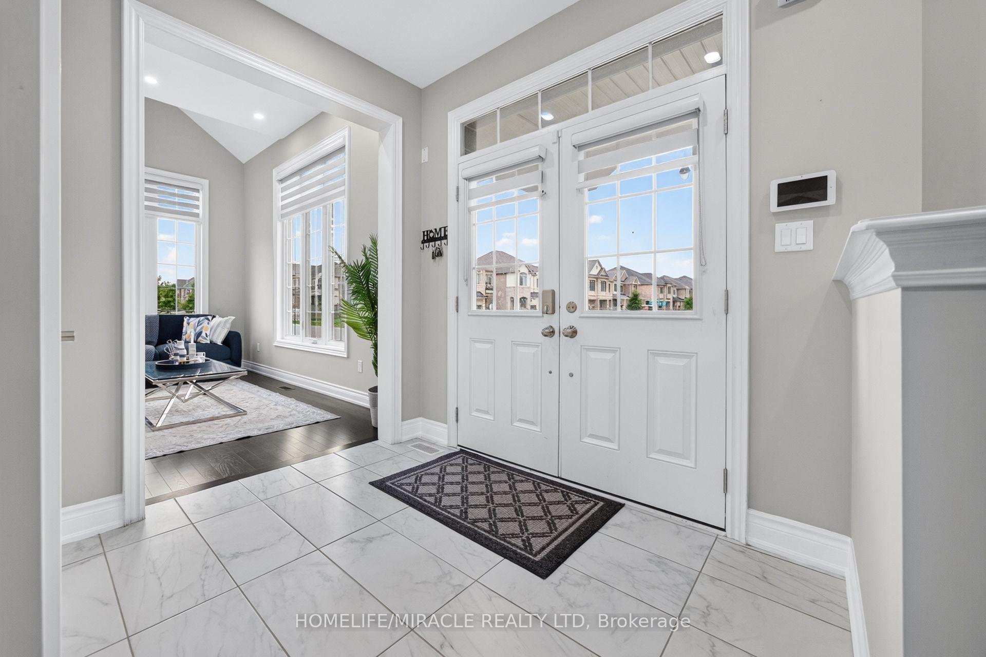 Photo 7 of 4 Vineyard Drive, Brampton, Bram West — HOMEH