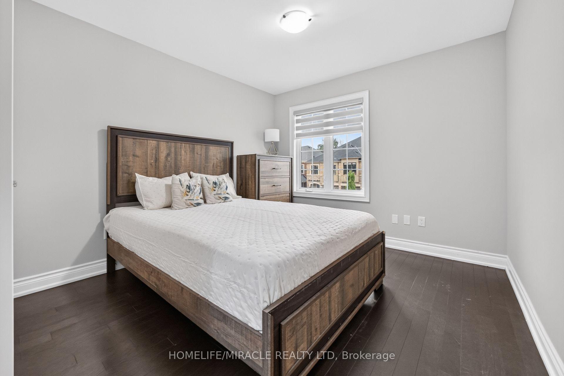Photo 41 of 4 Vineyard Drive, Brampton, Bram West — HOMEH