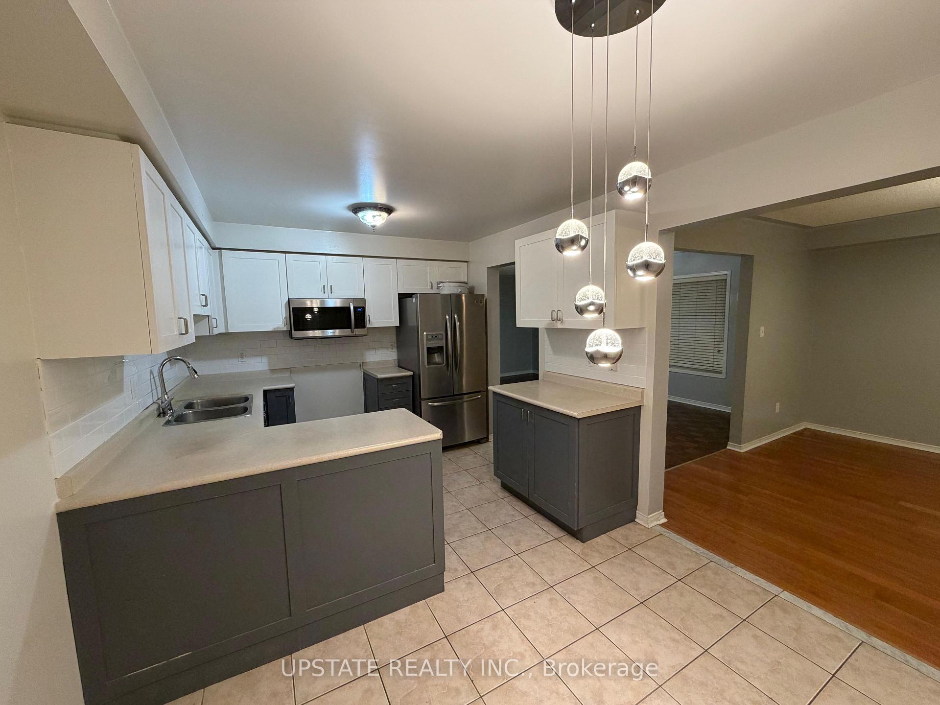 Photo 5 of 56 Luella Crescent, Brampton, Fletcher's Meadow — HOMEH