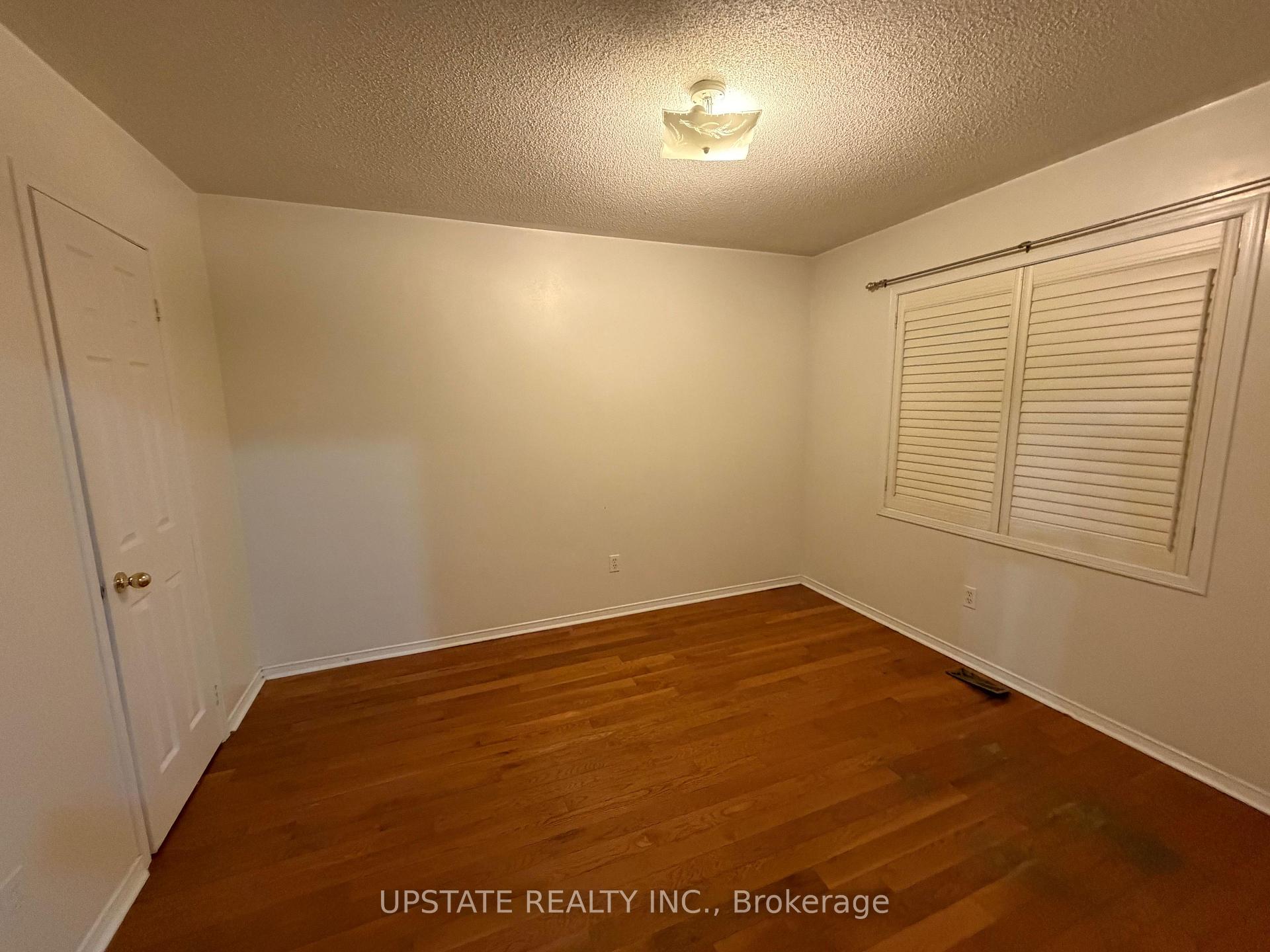 Photo 14 of 56 Luella Crescent, Brampton, Fletcher's Meadow — HOMEH
