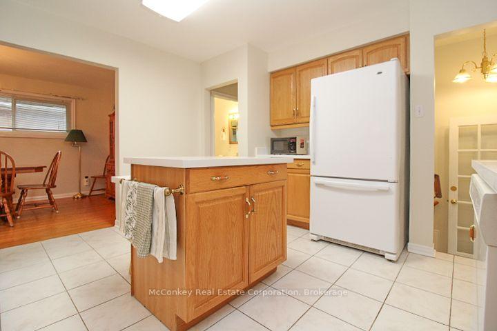 Photo 24 of 492 Robert Road, Peterborough, Otonabee Ward 1 — HOMEH