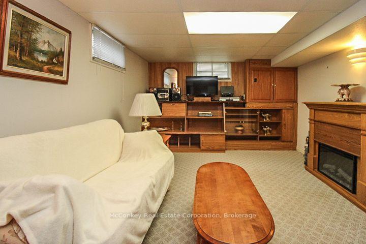 Photo 34 of 492 Robert Road, Peterborough, Otonabee Ward 1 — HOMEH